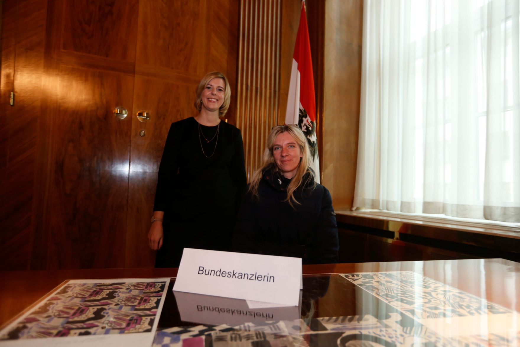 Am 26. Oktober 2014 empfing Staatssekret&auml;rin Sonja Ste&szlig;l im Rahmen des Nationalfeiertages Besucherinnen und Besucher im Bundeskanzleramt.