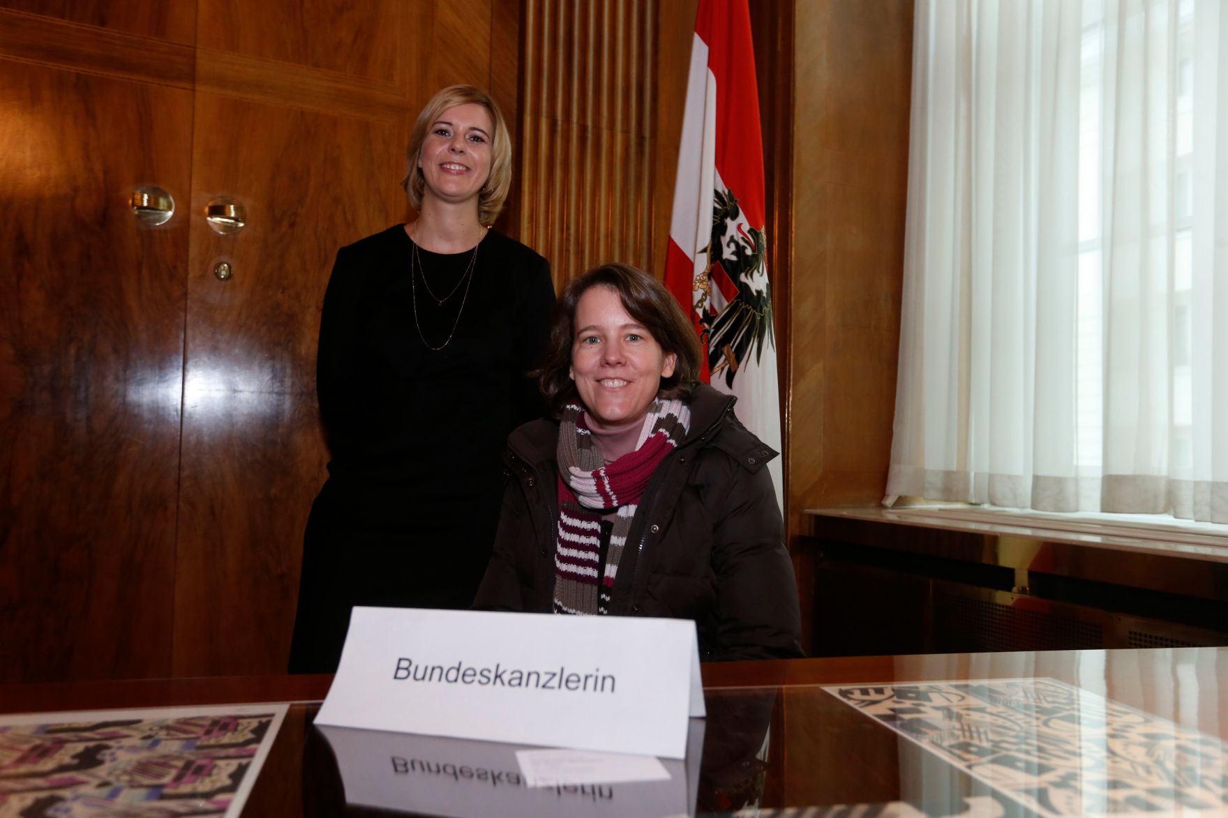 Am 26. Oktober 2014 empfing Staatssekret&auml;rin Sonja Ste&szlig;l im Rahmen des Nationalfeiertages Besucherinnen und Besucher im Bundeskanzleramt.