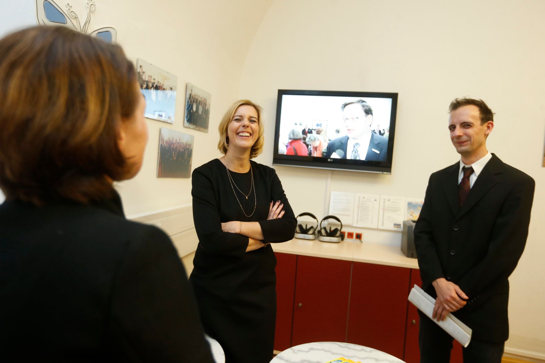 Am 26. Oktober 2014 empfing Staatssekret&auml;rin Sonja Ste&szlig;l im Rahmen des Nationalfeiertages Besucherinnen und Besucher im Bundeskanzleramt.