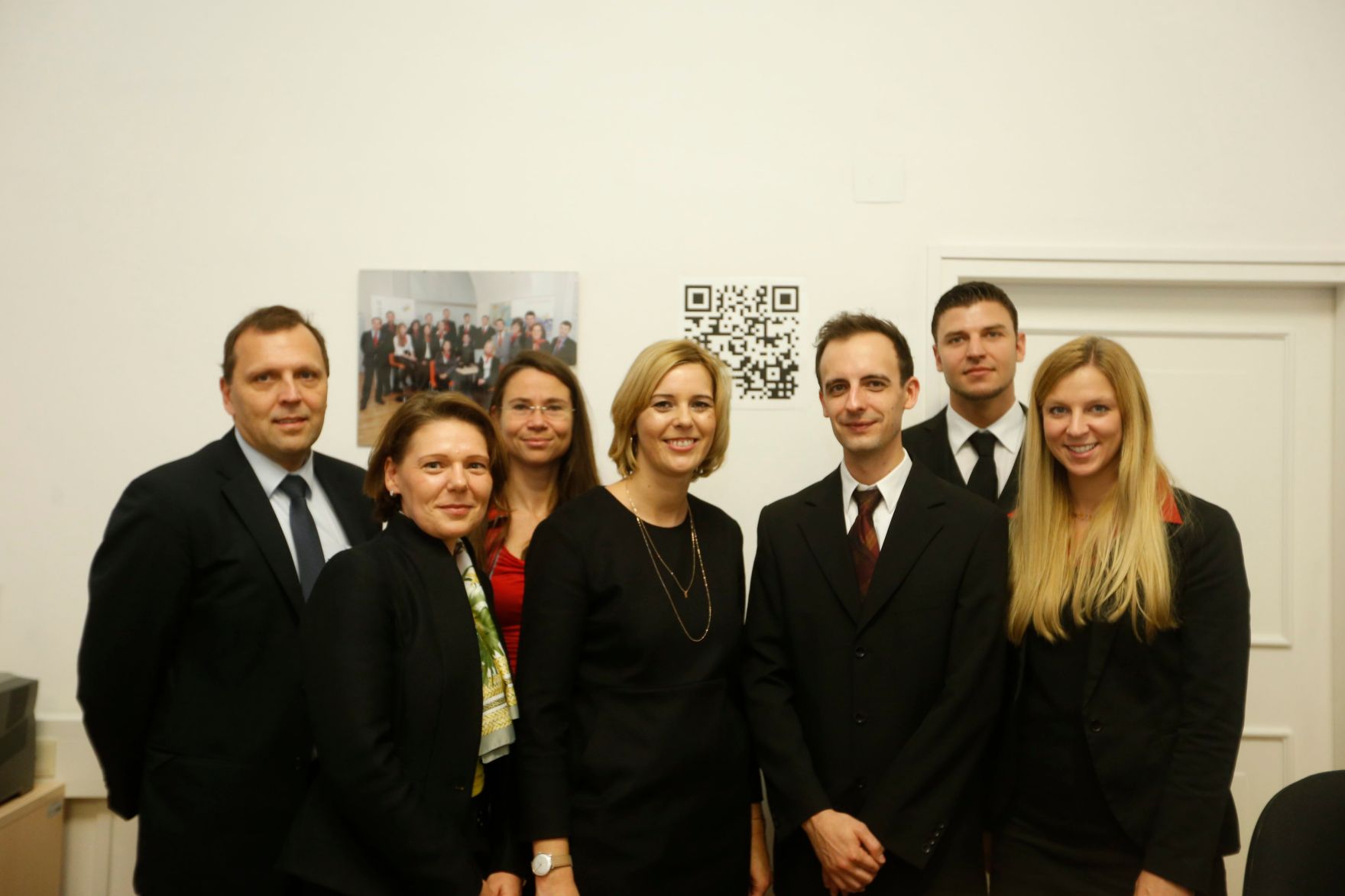 Am 26. Oktober 2014 empfing Staatssekret&auml;rin Sonja Ste&szlig;l im Rahmen des Nationalfeiertages Besucherinnen und Besucher im Bundeskanzleramt.