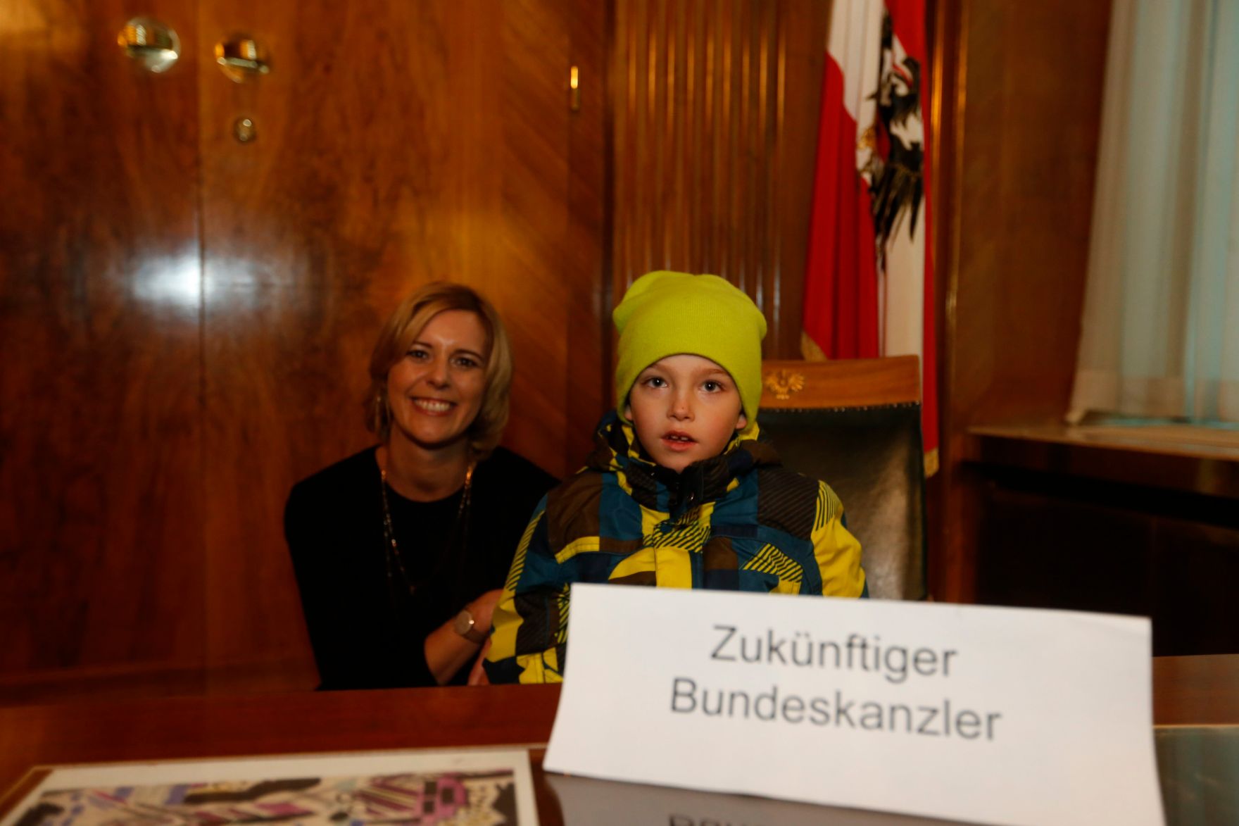 Am 26. Oktober 2014 empfing Staatssekret&auml;rin Sonja Ste&szlig;l im Rahmen des Nationalfeiertages Besucherinnen und Besucher im Bundeskanzleramt.