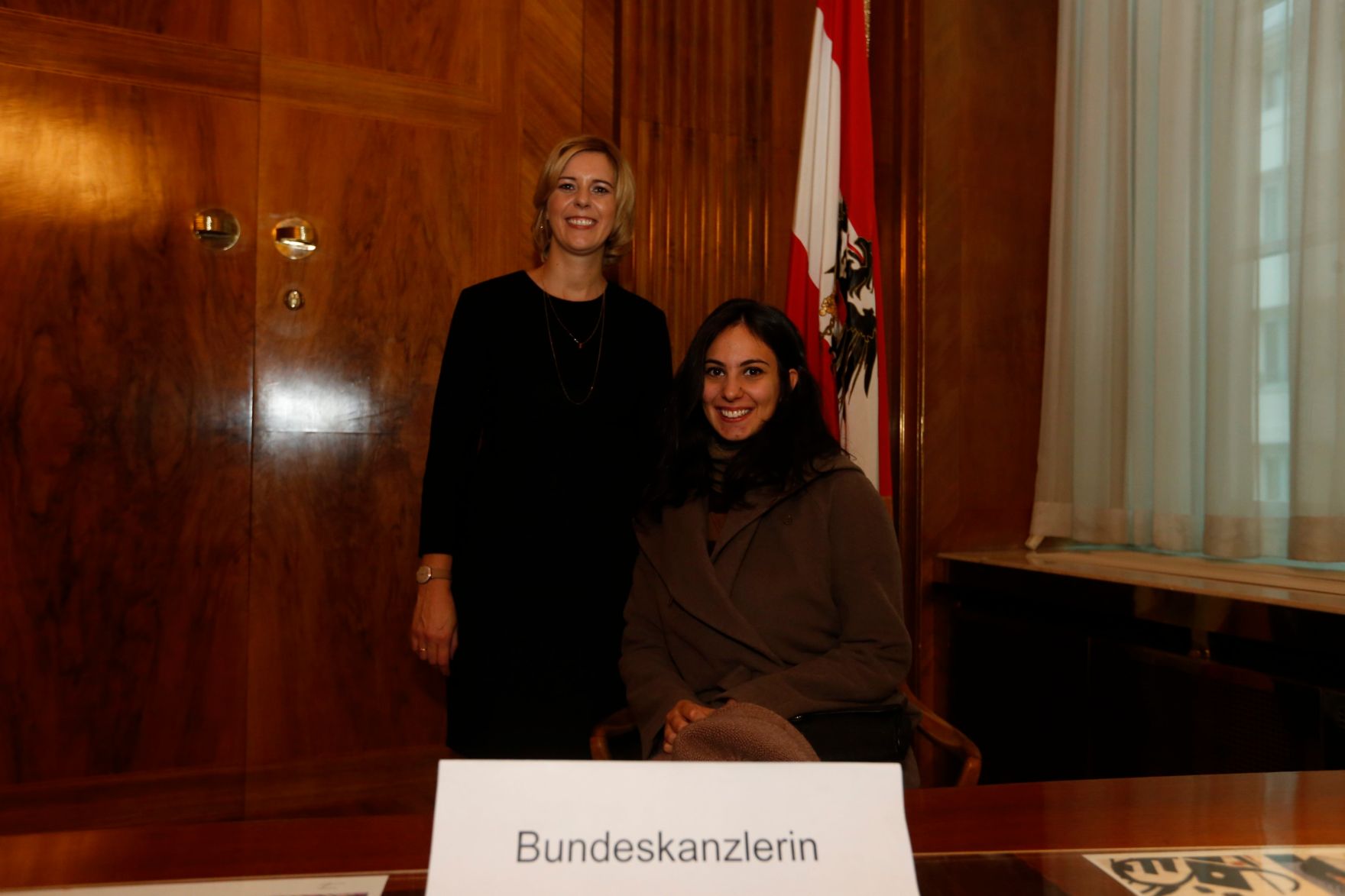 Am 26. Oktober 2014 empfing Staatssekret&auml;rin Sonja Ste&szlig;l im Rahmen des Nationalfeiertages Besucherinnen und Besucher im Bundeskanzleramt.