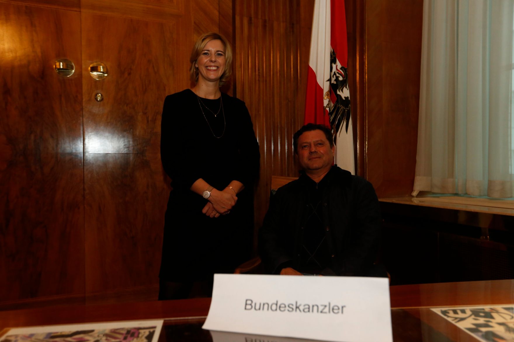 Am 26. Oktober 2014 empfing Staatssekret&auml;rin Sonja Ste&szlig;l im Rahmen des Nationalfeiertages Besucherinnen und Besucher im Bundeskanzleramt.