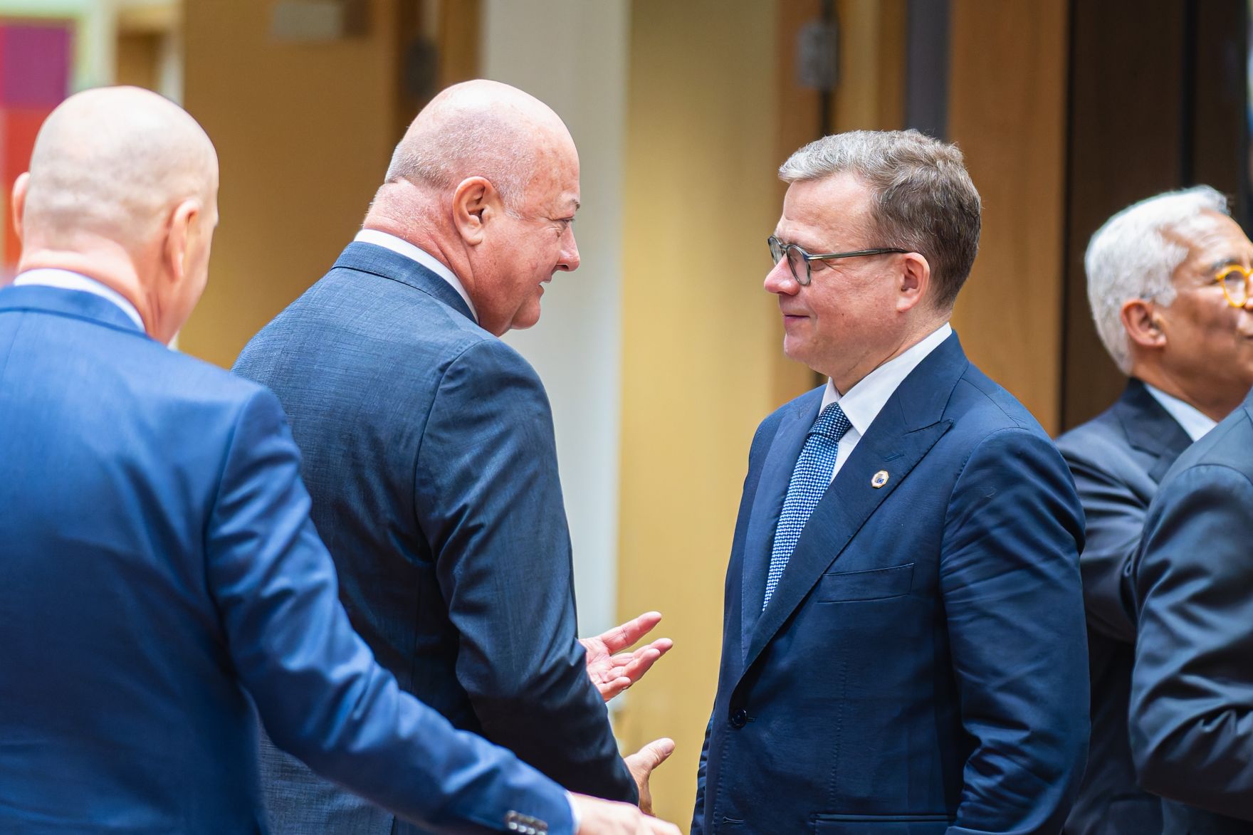 Am 6. M&auml;rz 2025 nahm Bundeskanzler Christian Stocker (m.l.) am EU-Sondergipfel teil.