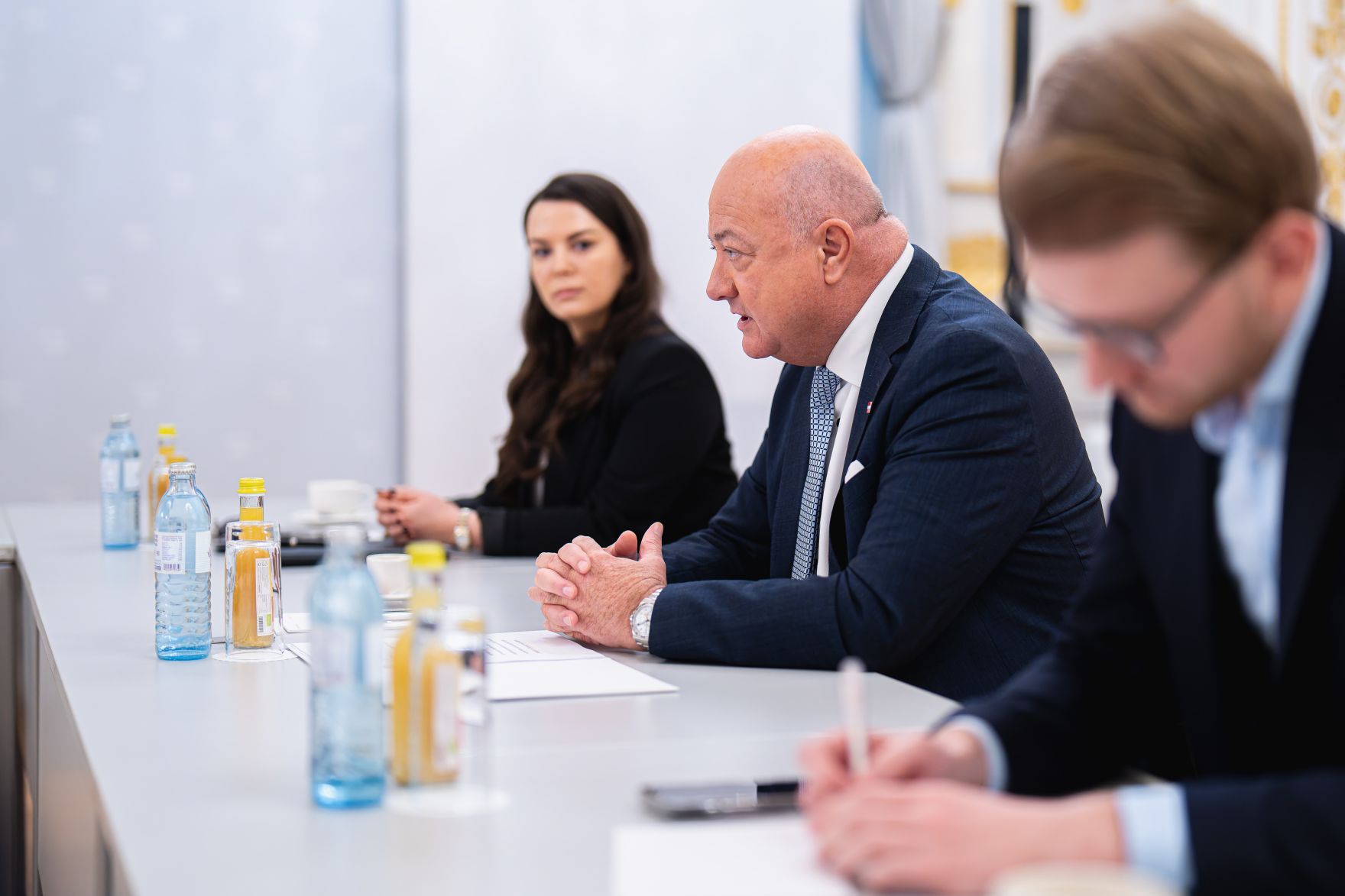 Am 14. M&auml;rz 2025 fand ein Pressegespr&auml;ch im Bundeskanzleramt mit Bundeskanzler Christian Stocker (2.v.r.) statt.