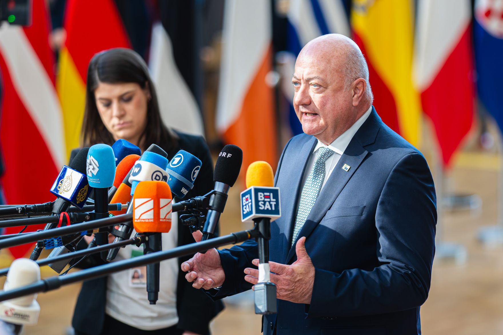 Am 20. M&auml;rz 2025 nahm Bundeskanzler Christian Stocker (r.) an dem Treffen der EU-Staats- und Regierungschefs in Br&uuml;ssel teil. Im Bild beim Doorstep.