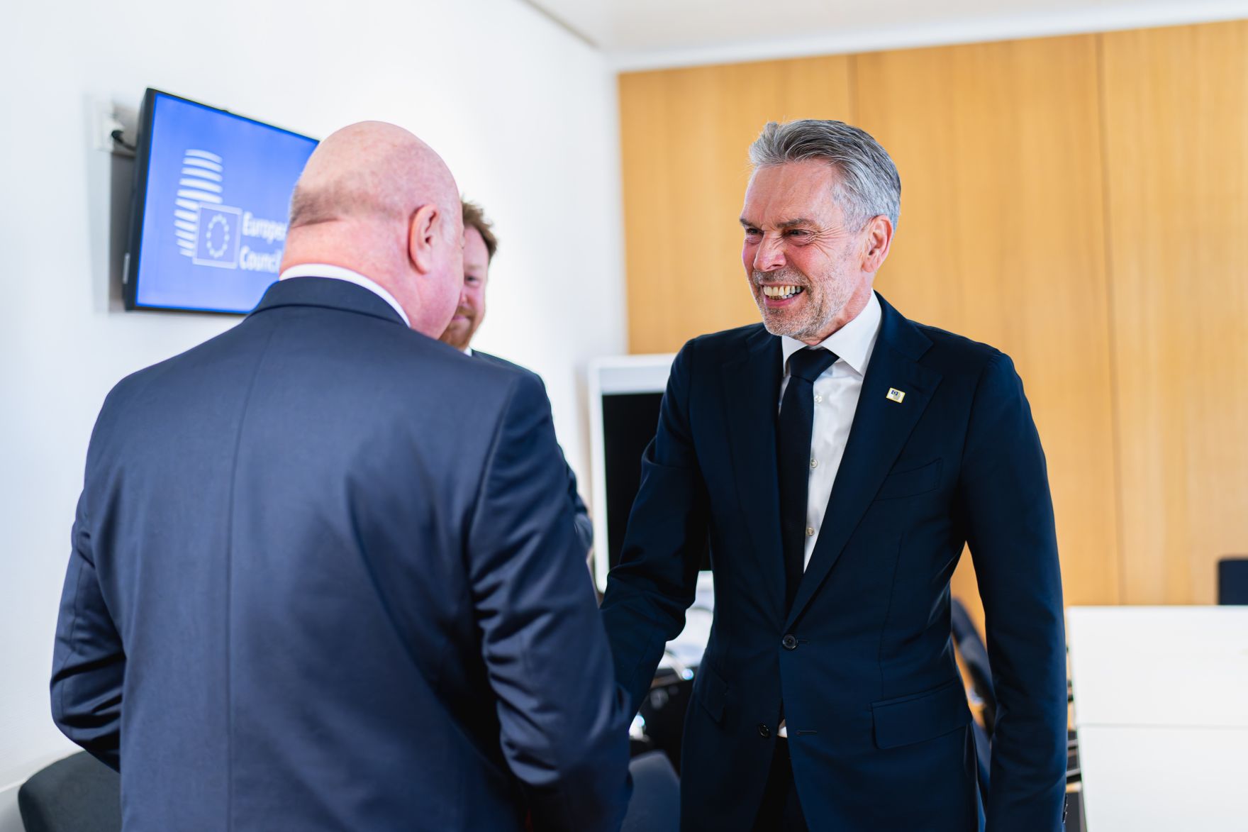 Am 20. M&auml;rz 2025 nahm Bundeskanzler Christian Stocker (l.) an dem Treffen der EU-Staats- und Regierungschefs in Br&uuml;ssel teil.