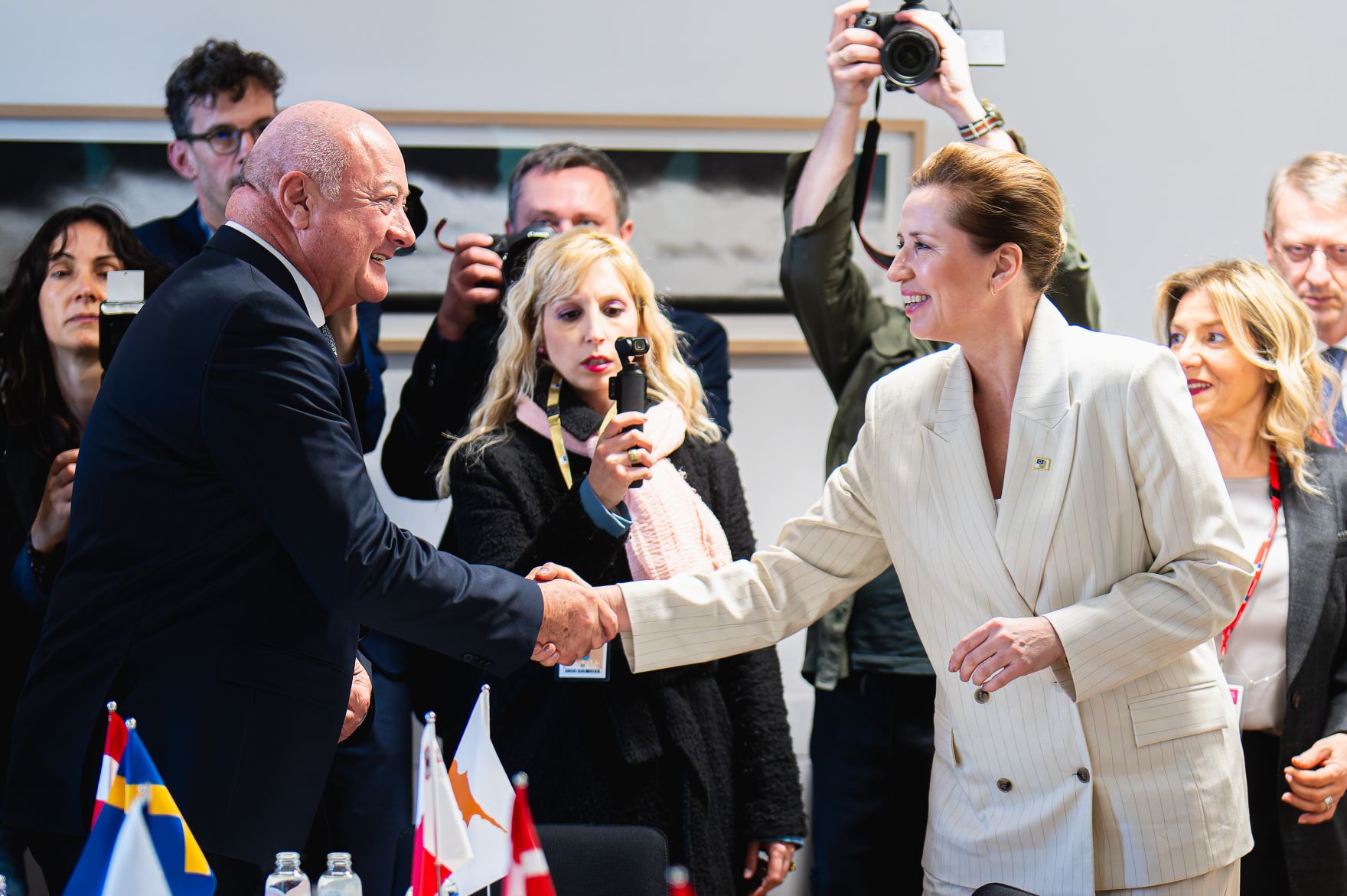 Am 20. M&auml;rz 2025 nahm Bundeskanzler Christian Stocker (l.) an dem Treffen der EU-Staats- und Regierungschefs in Br&uuml;ssel teil.