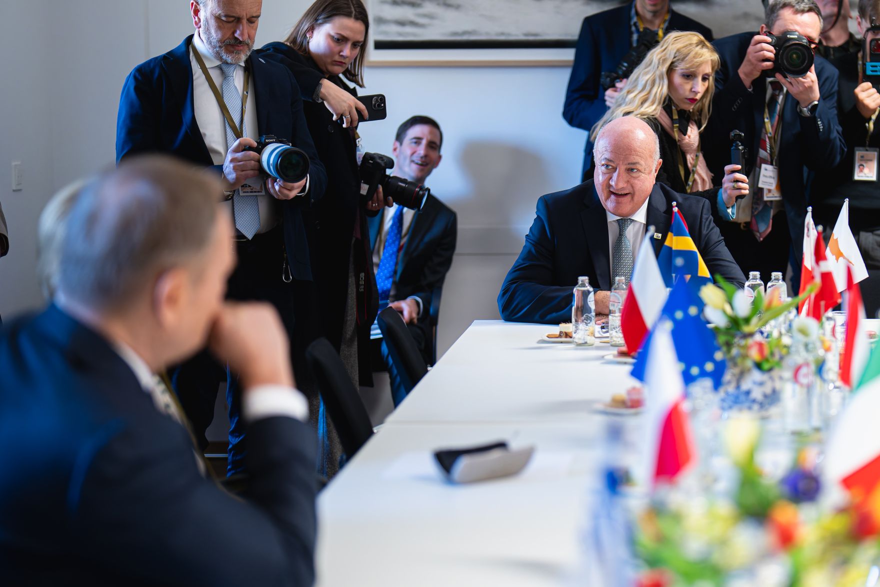 Am 20. M&auml;rz 2025 nahm Bundeskanzler Christian Stocker (r.) an dem Treffen der EU-Staats- und Regierungschefs in Br&uuml;ssel teil.