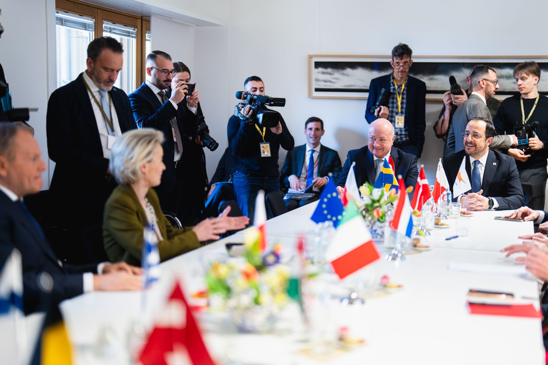 Am 20. M&auml;rz 2025 nahm Bundeskanzler Christian Stocker (2.v.r.) an dem Treffen der EU-Staats- und Regierungschefs in Br&uuml;ssel teil.