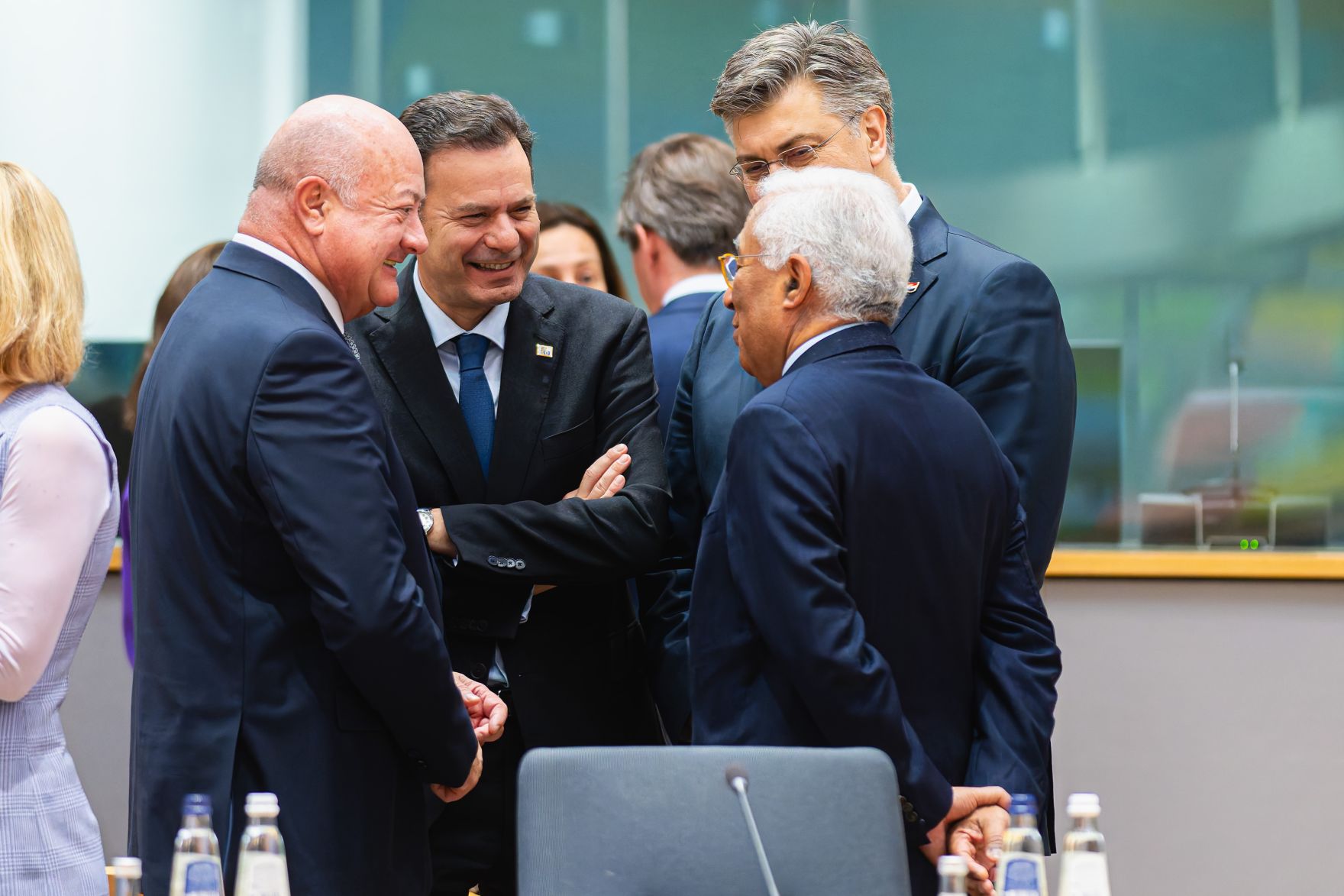 Am 20. M&auml;rz 2025 nahm Bundeskanzler Christian Stocker (l.) an dem Treffen der EU-Staats- und Regierungschefs in Br&uuml;ssel teil.