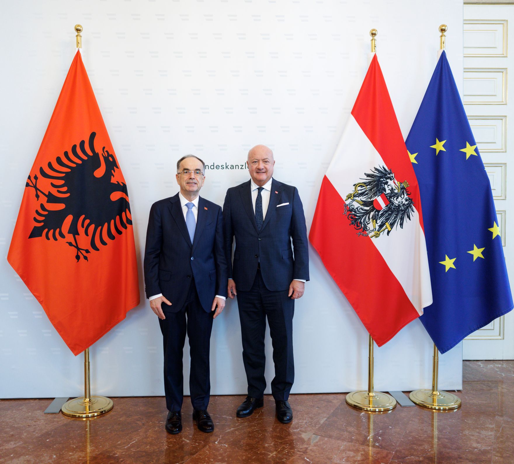 Am 25. M&auml;rz 2025 empfing Bundeskanzler Christian Stocker (r.) den albanischen Pr&auml;sident Bajram Begaj (l.) zu einem Arbeitsgespr&auml;ch.