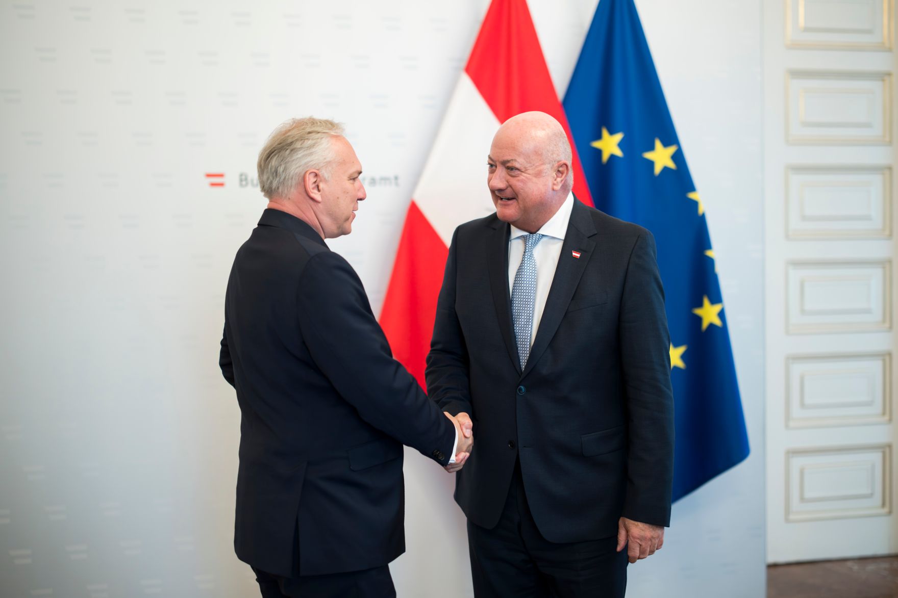 Am 24. April 2025 empfing Bundeskanzler Christian Stocker (r.) den Nationalratspr&auml;sidenten Walter Rosenkranz (l.).