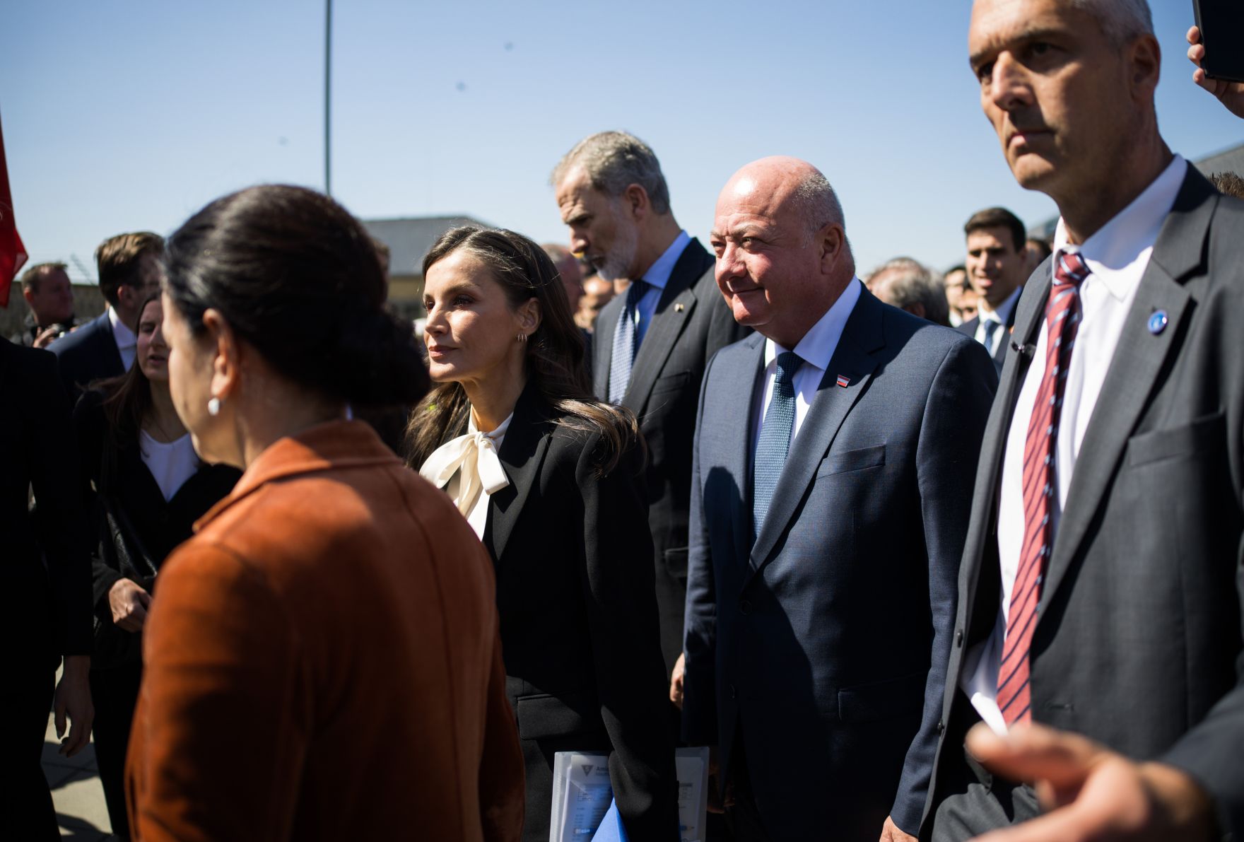 Am 11. Mai 2025 nahm Bundeskanzler Christian Stocker (m.r.) am Festakt zum Gedenken an die Befreiung des KZ-Gusen und KZ-Mauthausen teil.