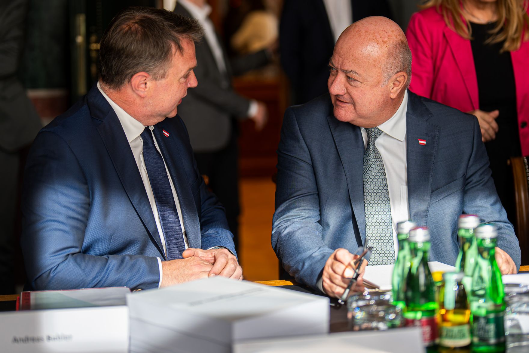 Am 13. Mai 2025 fand der Ministerrat der Bundesregierung im Parlament statt. Im Bild Bundeskanzler Christian Stocker (r.) mit Vizekanzler Andres Babler (l.).