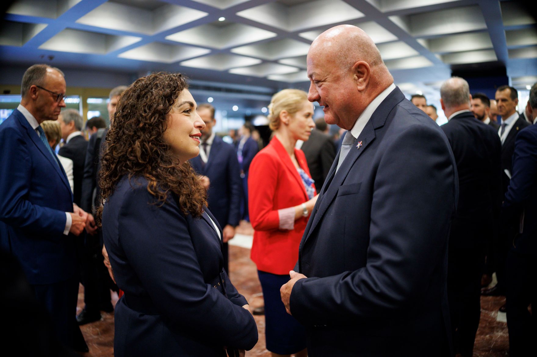 Am 16. Mai 2025 reiste Bundeskanzler Christian Stocker (m.r.) zu einem Arbeitsbesuch nach Albanien. Im Bild beim Gipfeltreffen der Europ&auml;ischen Politischen Gemeinschaft (EPG).
