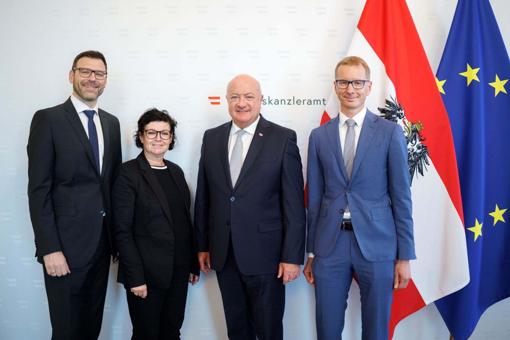 Am 20. Mai 2025 empfing Bundeskanzler Christian Stocker Gaby Tamandl, Gunther Reimoser und Christoph Harreither zu einem Gespr&auml;ch.