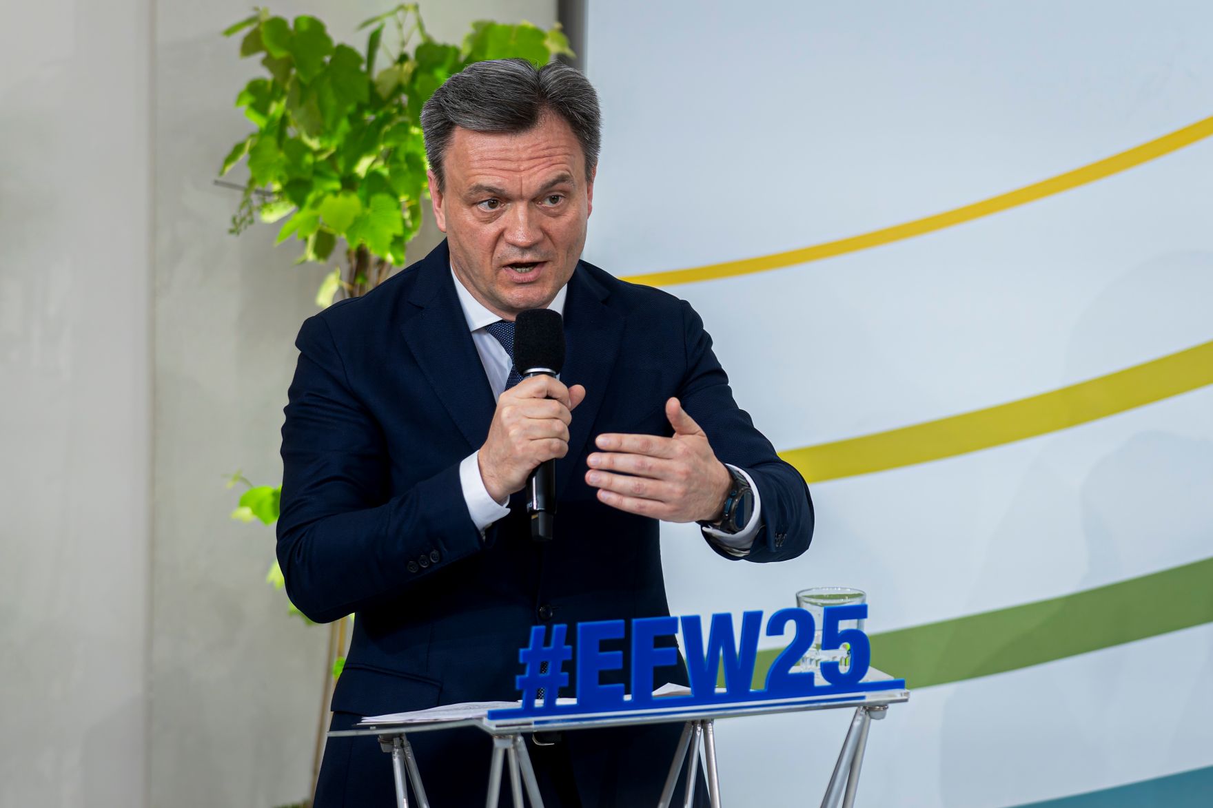 Am 13. Juni 2025 nahm Bundeskanzler Christian Stocker am Europa-Forum Wachau teil. Im Bild Ministerpr&auml;sident der Republik Moldau, Dorin Recean (im Bild).