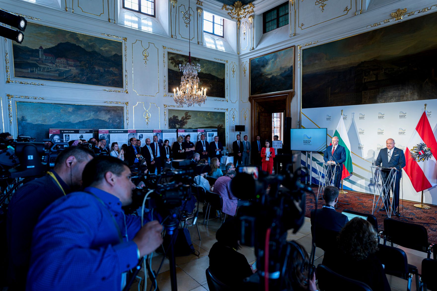 Am 13. Juni 2025 nahm Bundeskanzler Christian Stocker am Europa-Forum Wachau teil.