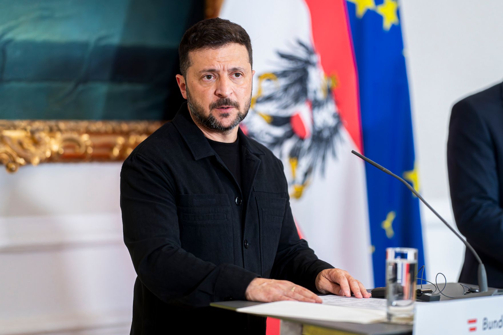 Am 16. Juni 2025 empfing Bundeskanzler Christian Stocker den Pr&auml;sidenten der Ukraine Wolodymyr Selenskyj (im Bild) zu einem Arbeitsgespr&auml;ch. Im Bild beim anschlie&szlig;enden Doorstep.