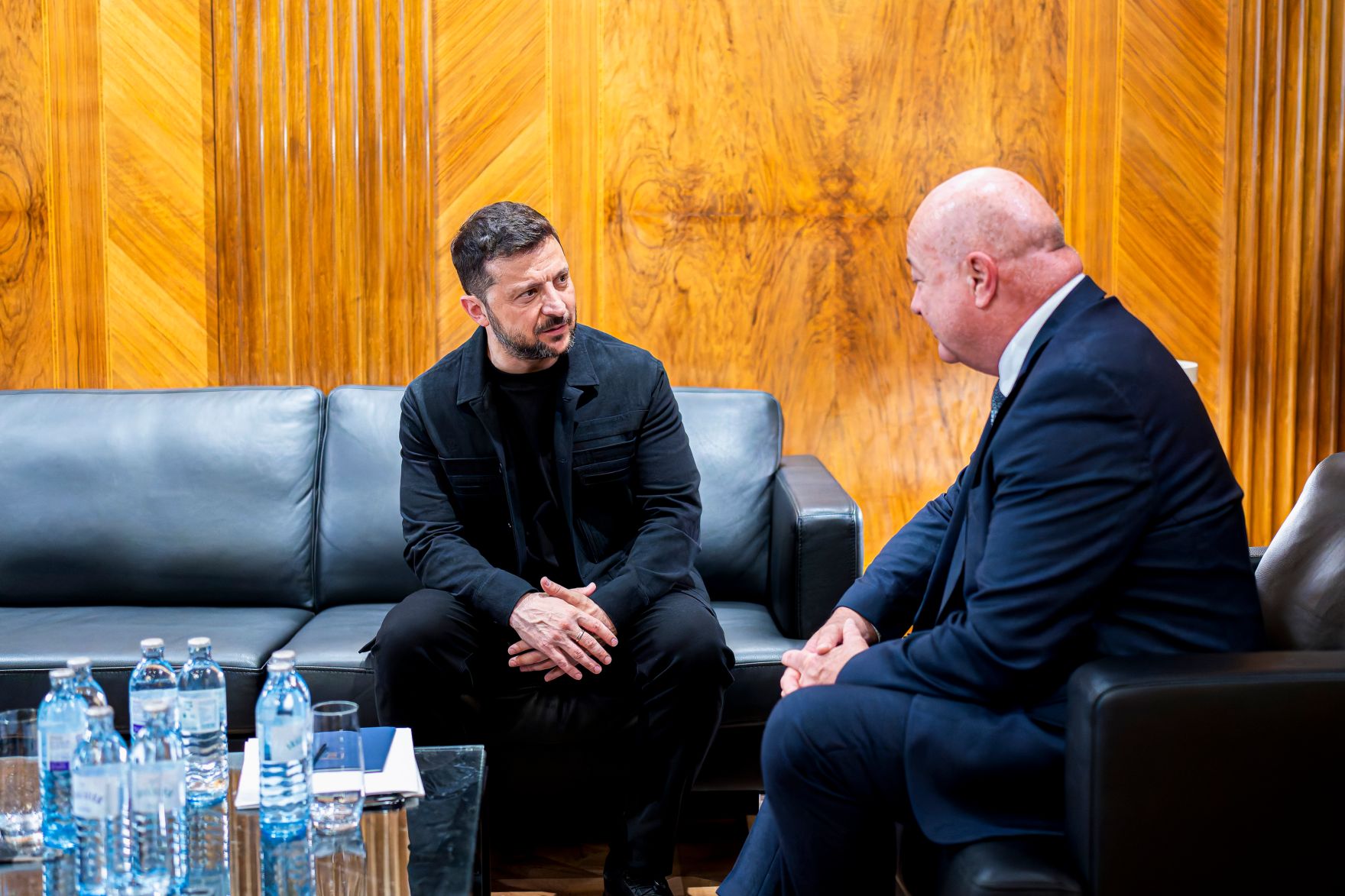 Am 16. Juni 2025 empfing Bundeskanzler Christian Stocker (r.) den Pr&auml;sidenten der Ukraine Wolodymyr Selenskyj (l.) zu einem Arbeitsgespr&auml;ch.