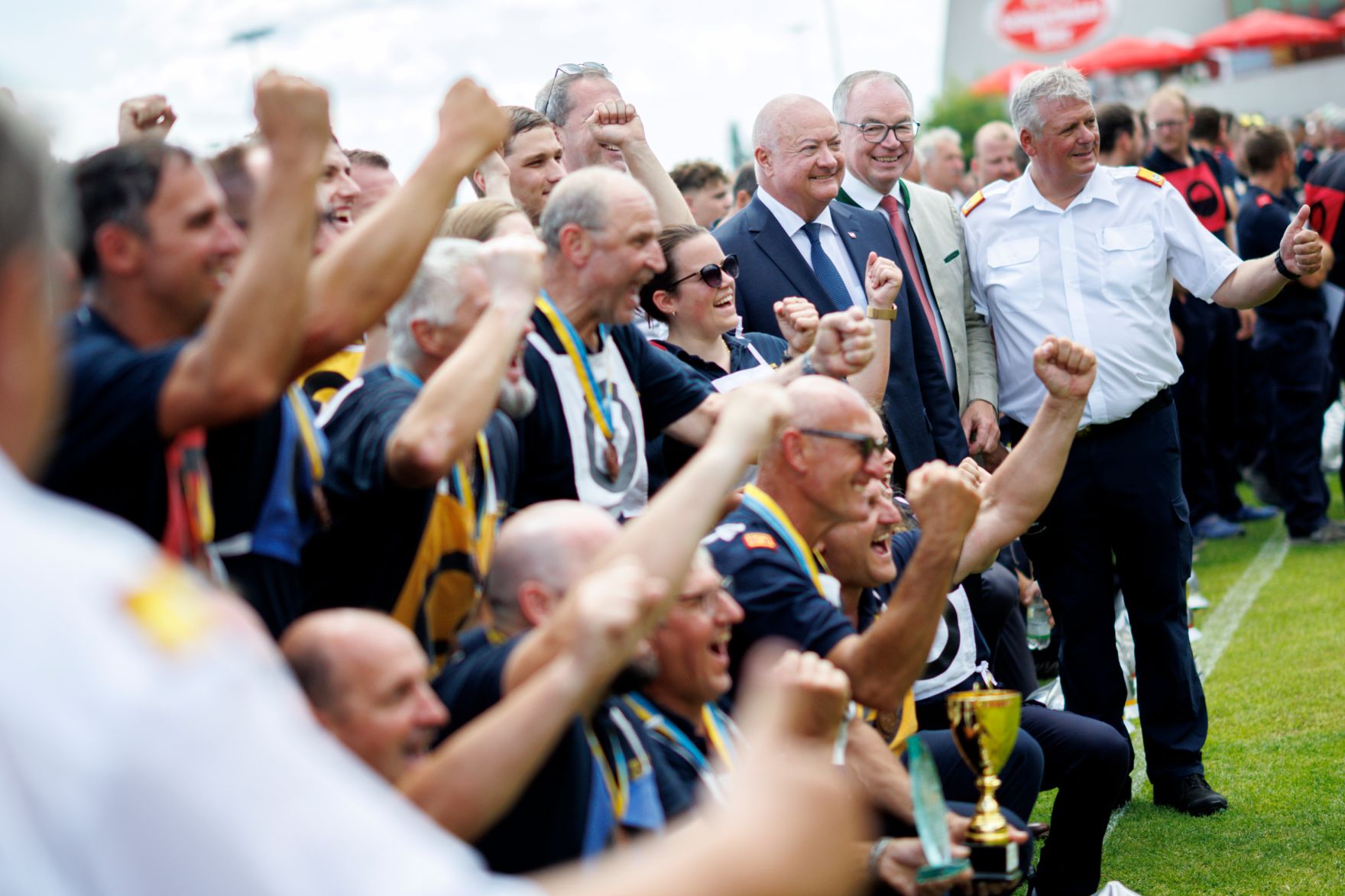 Am 29. Juni 2025 nahm Bundeskanzler Christian Stocker an der Siegerehrung des 73. N&Ouml; Landesfeuerwehrleistungsbewerb teil.
