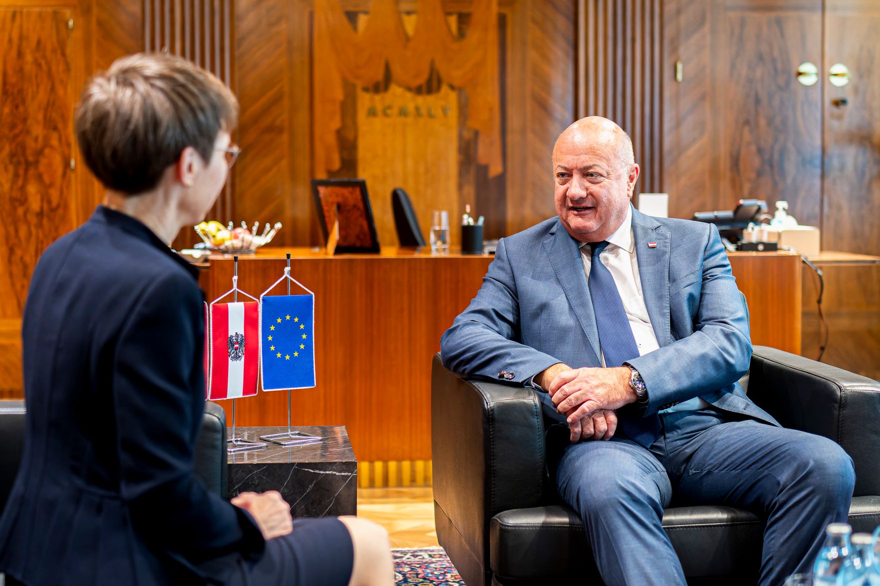 Am 9. Juli 2025 empfing Bundeskanzler Christian Stocker (r.) die Regierungschefin von Liechtenstein Brigitte Haas (l.) zu einem Arbeitsgespr&auml;ch im Bundeskanzleramt.