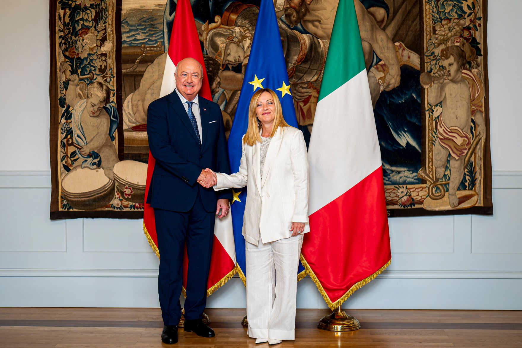 Am 15. Juli 2025 reiste Bundeskanzler Christian Stocker (l.) zu einem Arbeitsbesuch nach Rom. Im Bild mit der Premierministerin von Italien Giorgia Meloni (r.).