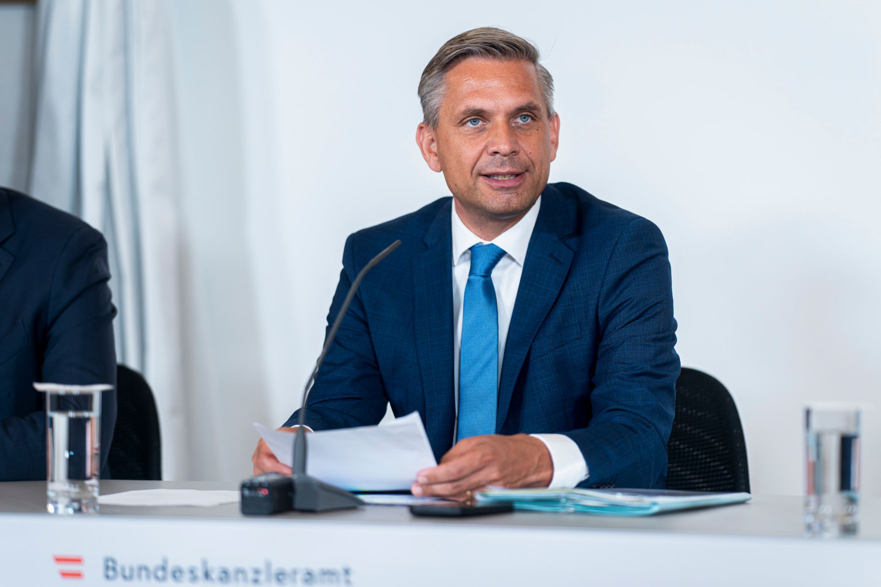 Am 23. Juli 2025 fand der Sommerministerrat der &Ouml;sterreichischen Bundesregierung statt. Im Bild beim anschlie&szlig;enden Pressefoyer Bundesminister Wolfgang Hattmannsdorfer.