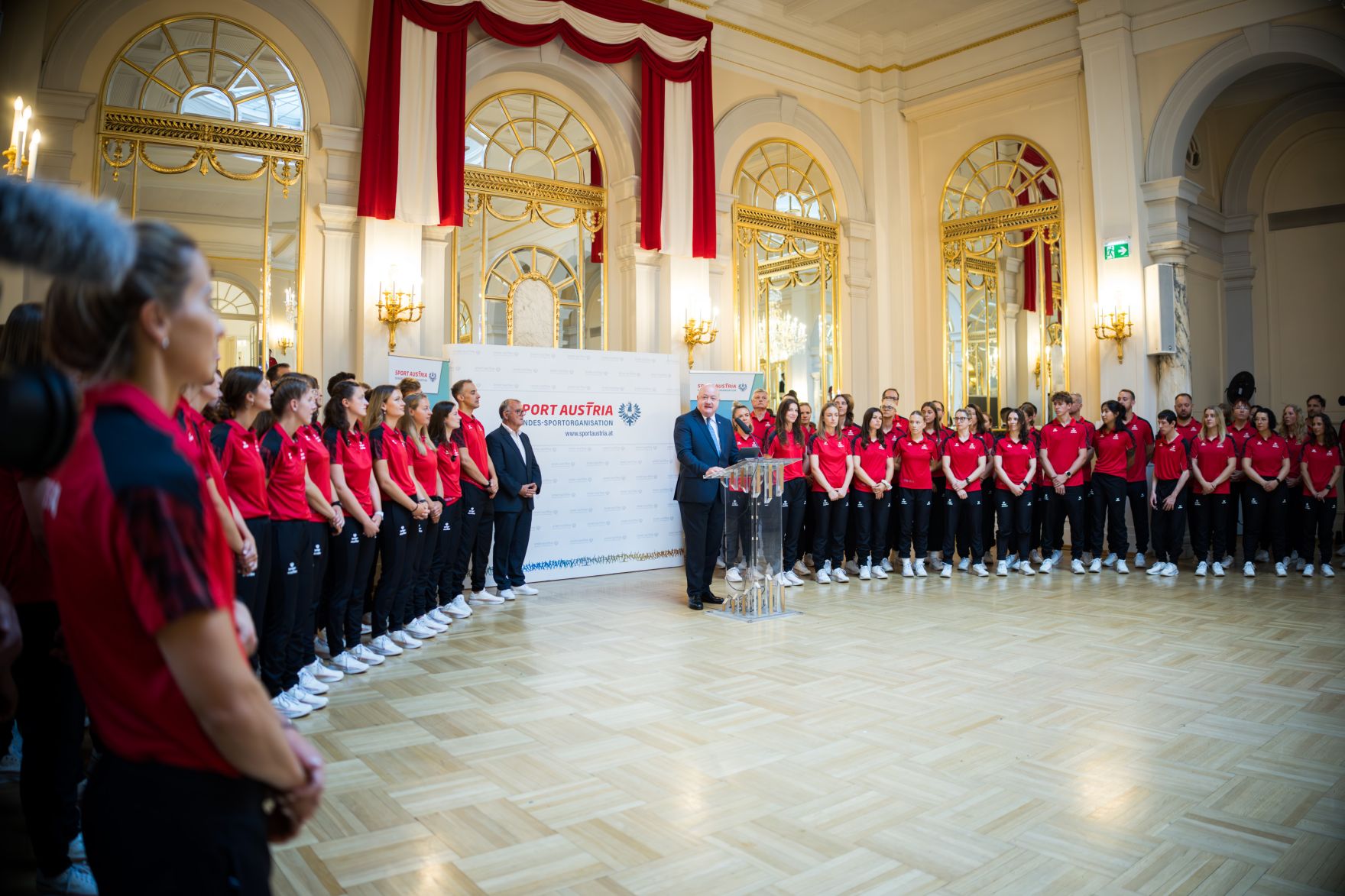 Am 24. Juli 2025 verabschiedete Bundeskanzler Christian Stocker (im Bild) das Team Austria zu den World Games 2025.