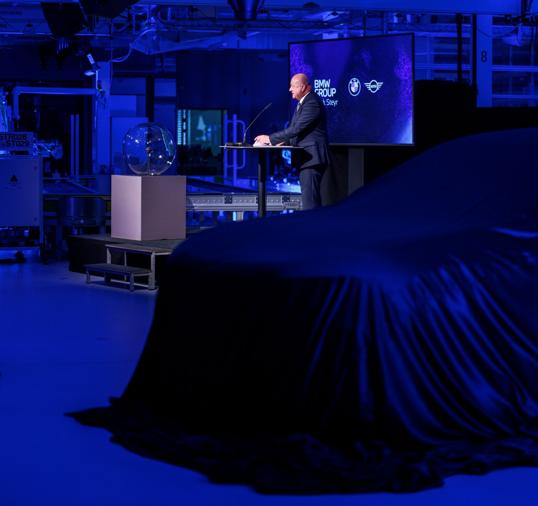 Am 1. August 2025 besuchte Bundeskanzler Christian Stocker (im Bild) im Rahmen seines Bundesl&auml;ndertages das BMW Group Werk Steyr in Ober&ouml;sterreich.