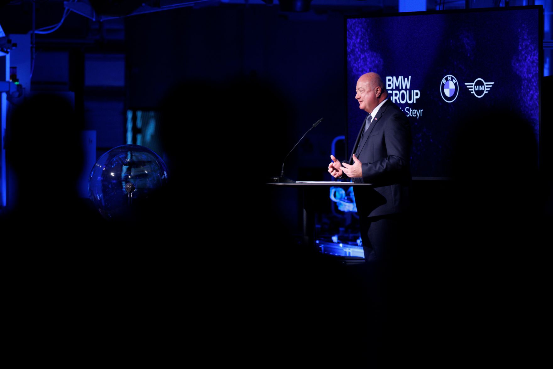 Am 1. August 2025 besuchte Bundeskanzler Christian Stocker (im Bild) im Rahmen seines Bundesl&auml;ndertages das BMW Group Werk Steyr in Ober&ouml;sterreich.