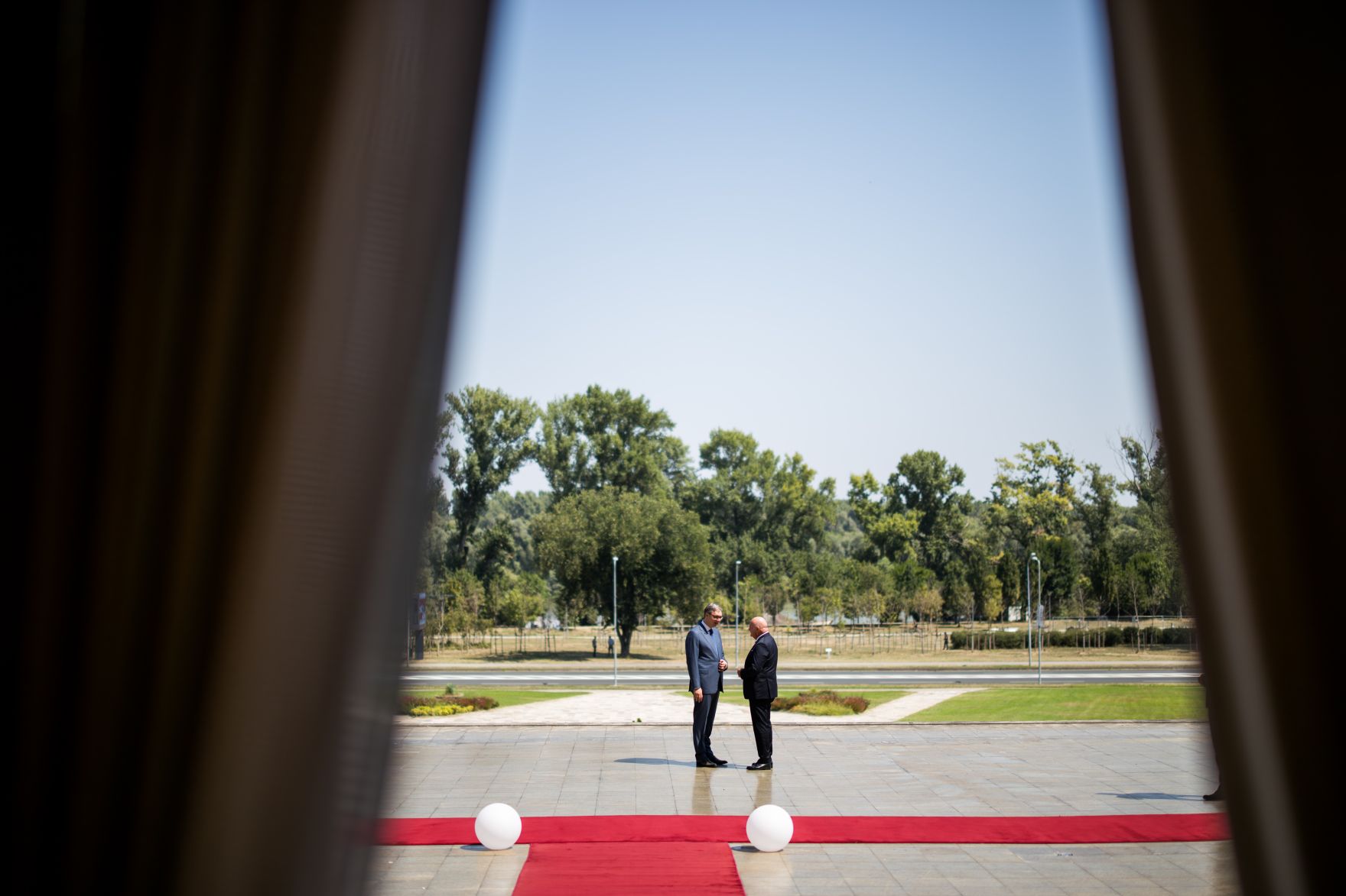 Am 12. August 2025 reiste Bundeskanzler Christian Stocker (r.) zu einem Arbeitsbesuch nach Serbien. Im Bild mit dem serbischen Pr&auml;sidenten Aleksandar Vučić (l.).