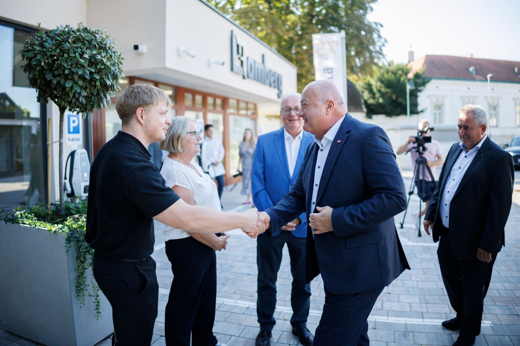 Am 19. August 2025 besuchte Bundeskanzler Christian Stocker (im Bild) die Gemeinde Lanzenkirchen.