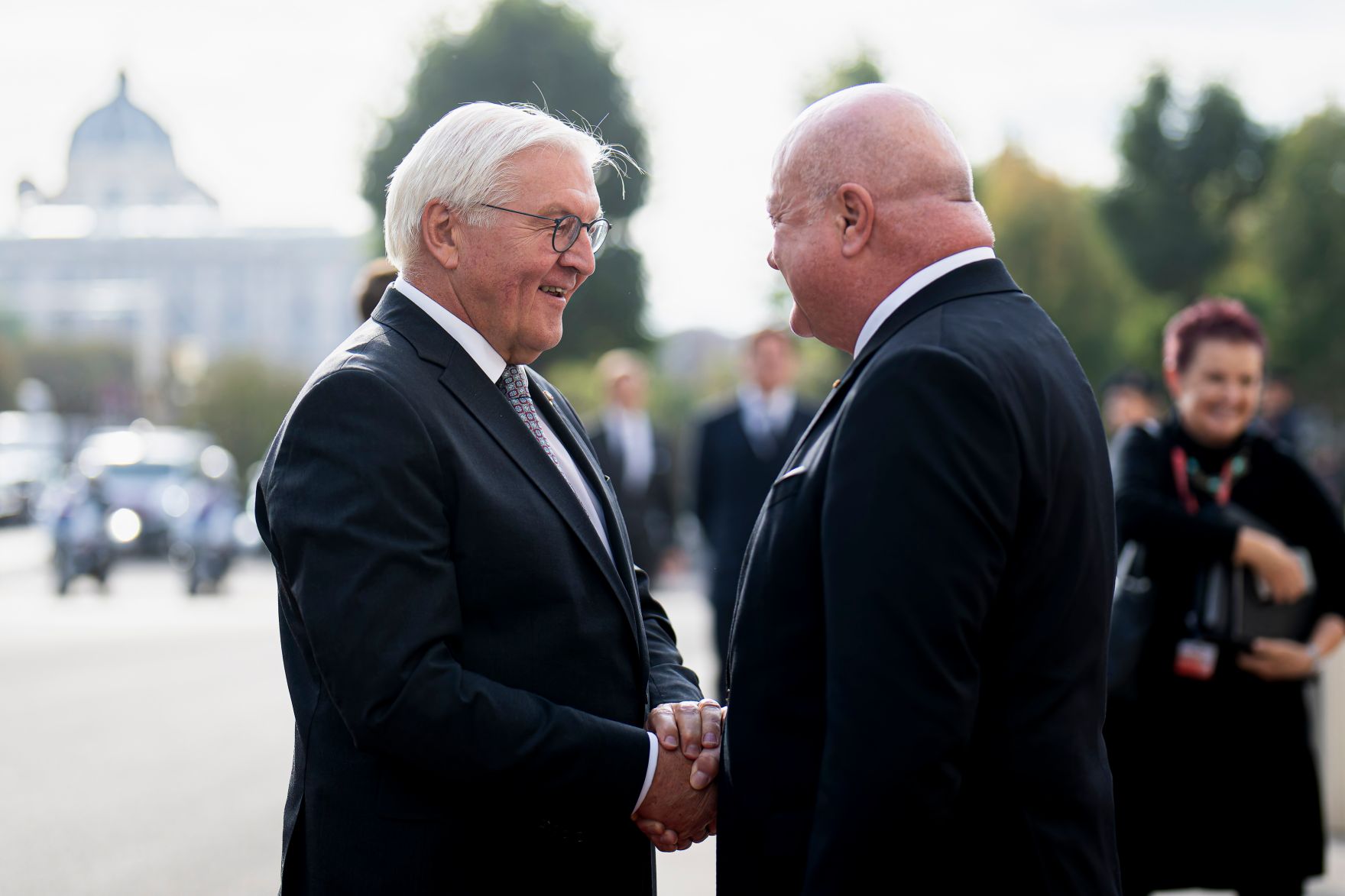 Am 21. Oktober 2025 empfing Bundeskanzler Christian Stocker (m.r.) den deutschen Bundespr&auml;sidenten Frank-Walter Steinmeier (m.l.) zu einem Arbeitsgespr&auml;ch.
