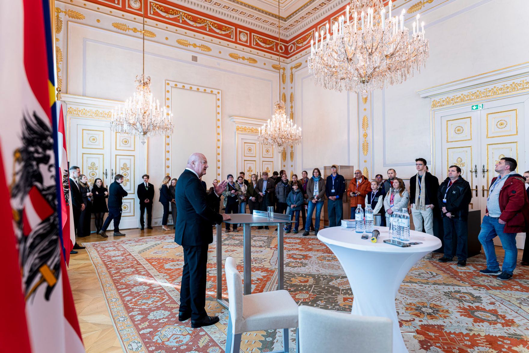 Am 26. Oktober 2025 lud Bundeskanzler Christian Stocker anl&auml;sslich des Nationalfeiertags Besucherinnen und Besucher zum Tag der offenen T&uuml;r ins Bundeskanzleramt.
