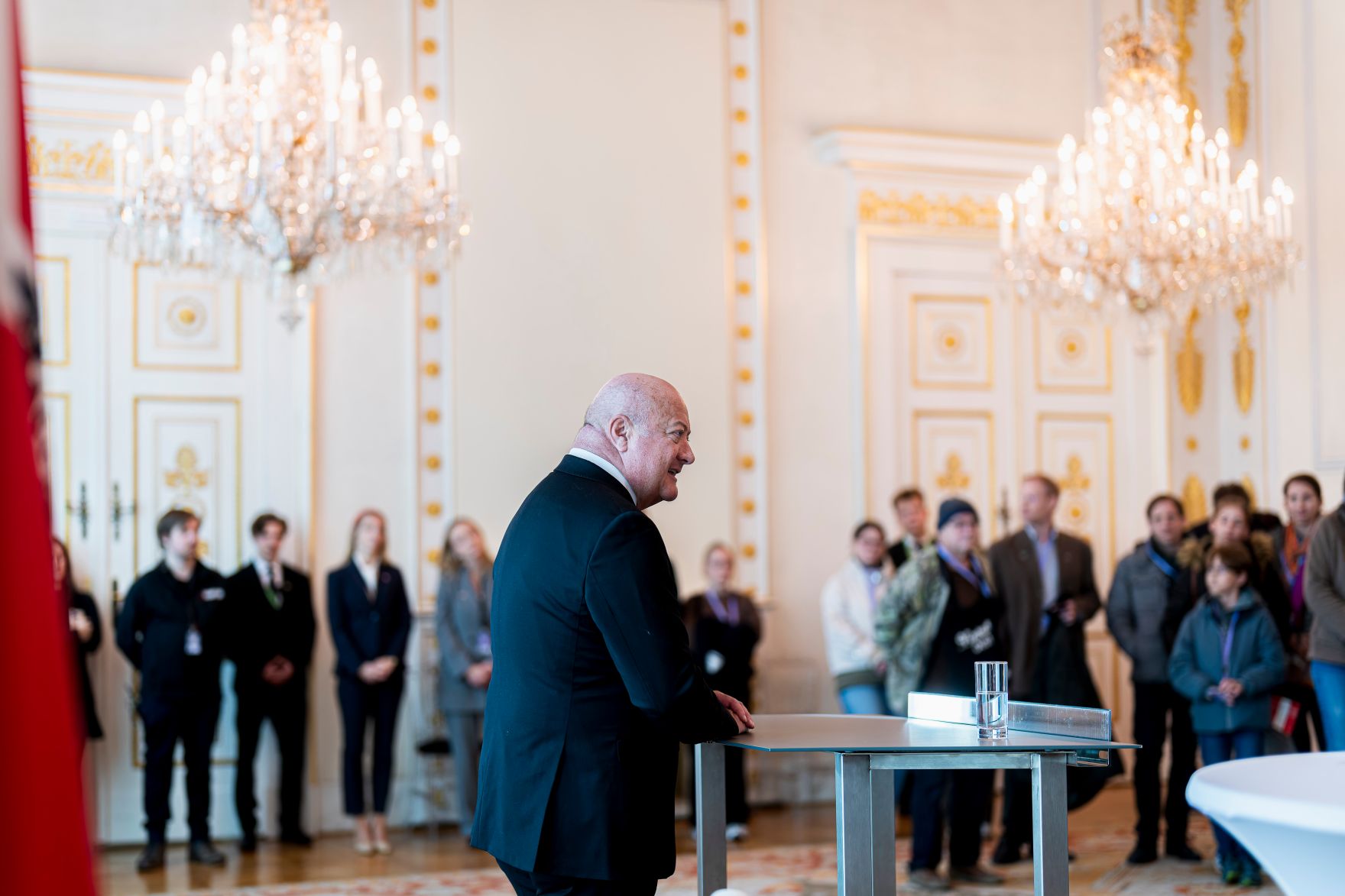 Am 26. Oktober 2025 lud Bundeskanzler Christian Stocker anl&auml;sslich des Nationalfeiertags Besucherinnen und Besucher zum Tag der offenen T&uuml;r ins Bundeskanzleramt.