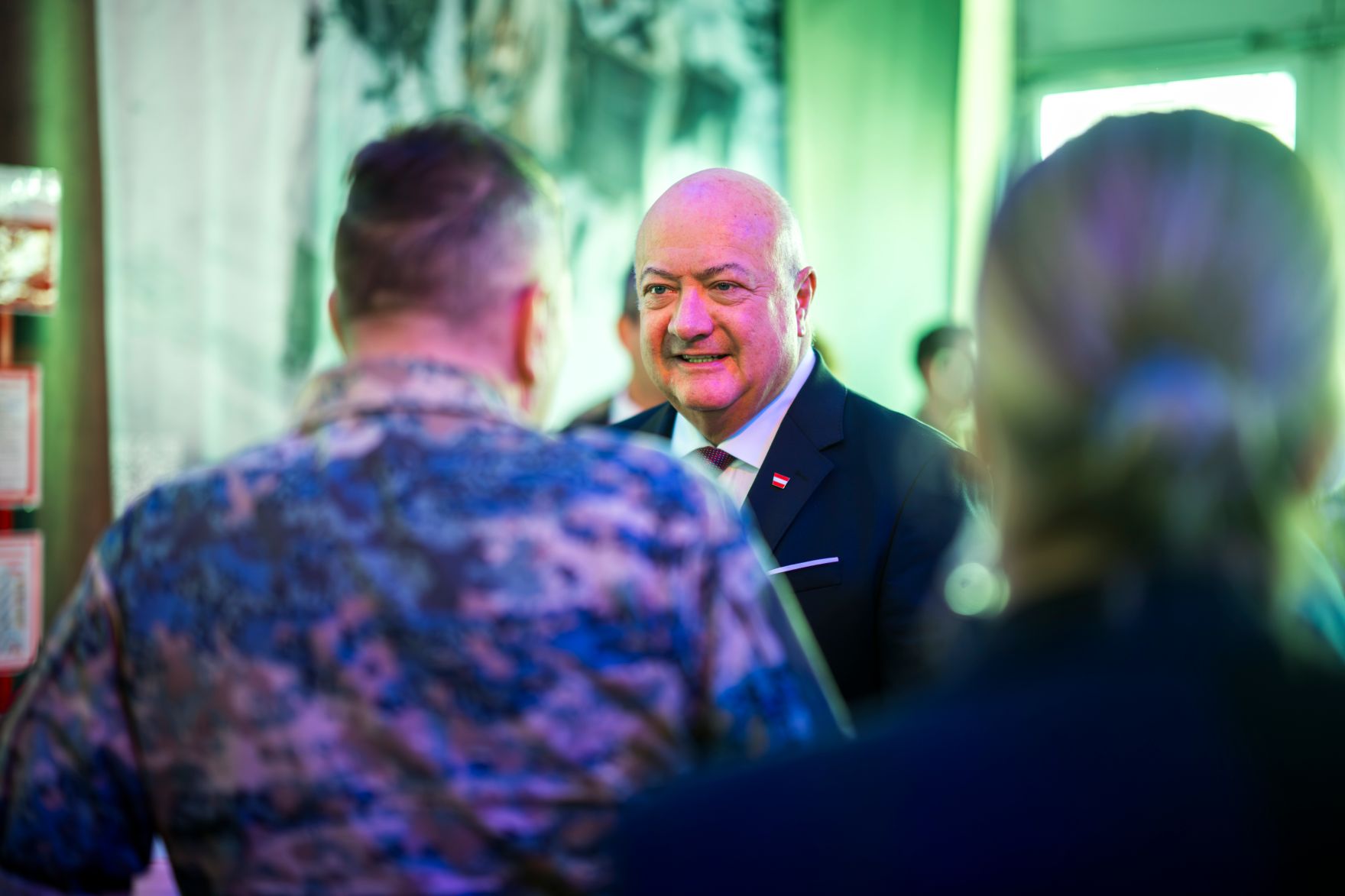 Am 26. Oktober 2025 fanden anl&auml;sslich des Nationalfeiertages Feierlichkeiten am Wiener Heldenplatz statt. Im Bild Bundeskanzler Christian Stocker (m.).