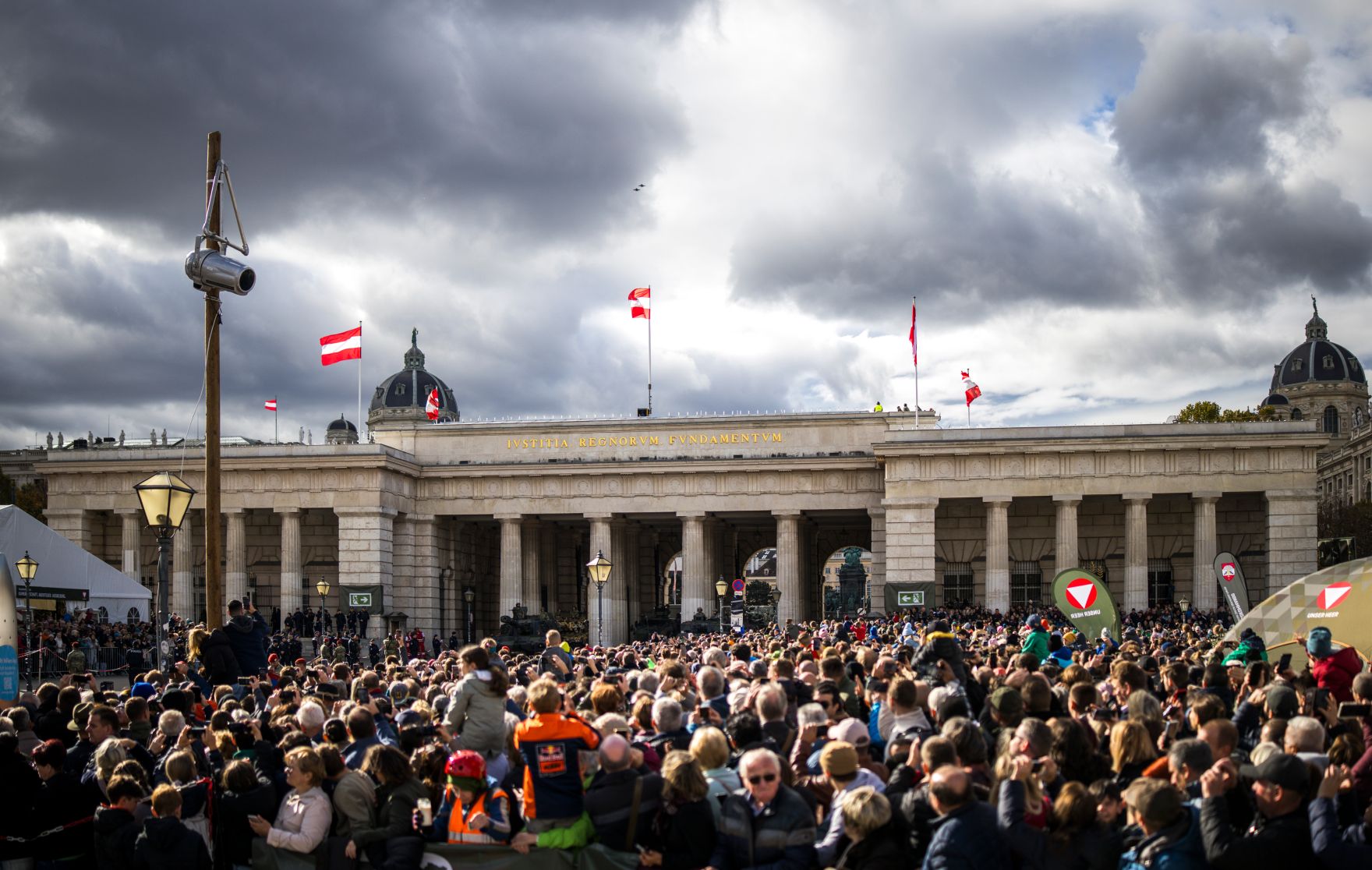 Am 26. Oktober 2025 fanden anl&auml;sslich des Nationalfeiertages Feierlichkeiten am Wiener Heldenplatz statt.