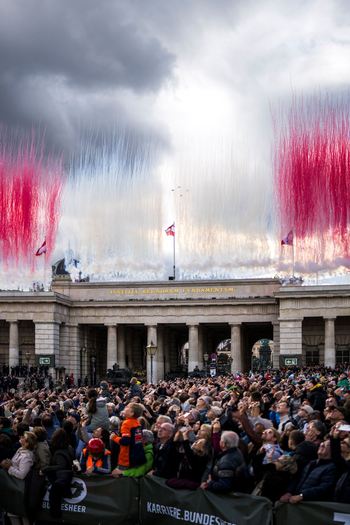 Am 26. Oktober 2025 fanden anl&auml;sslich des Nationalfeiertages Feierlichkeiten am Wiener Heldenplatz statt.