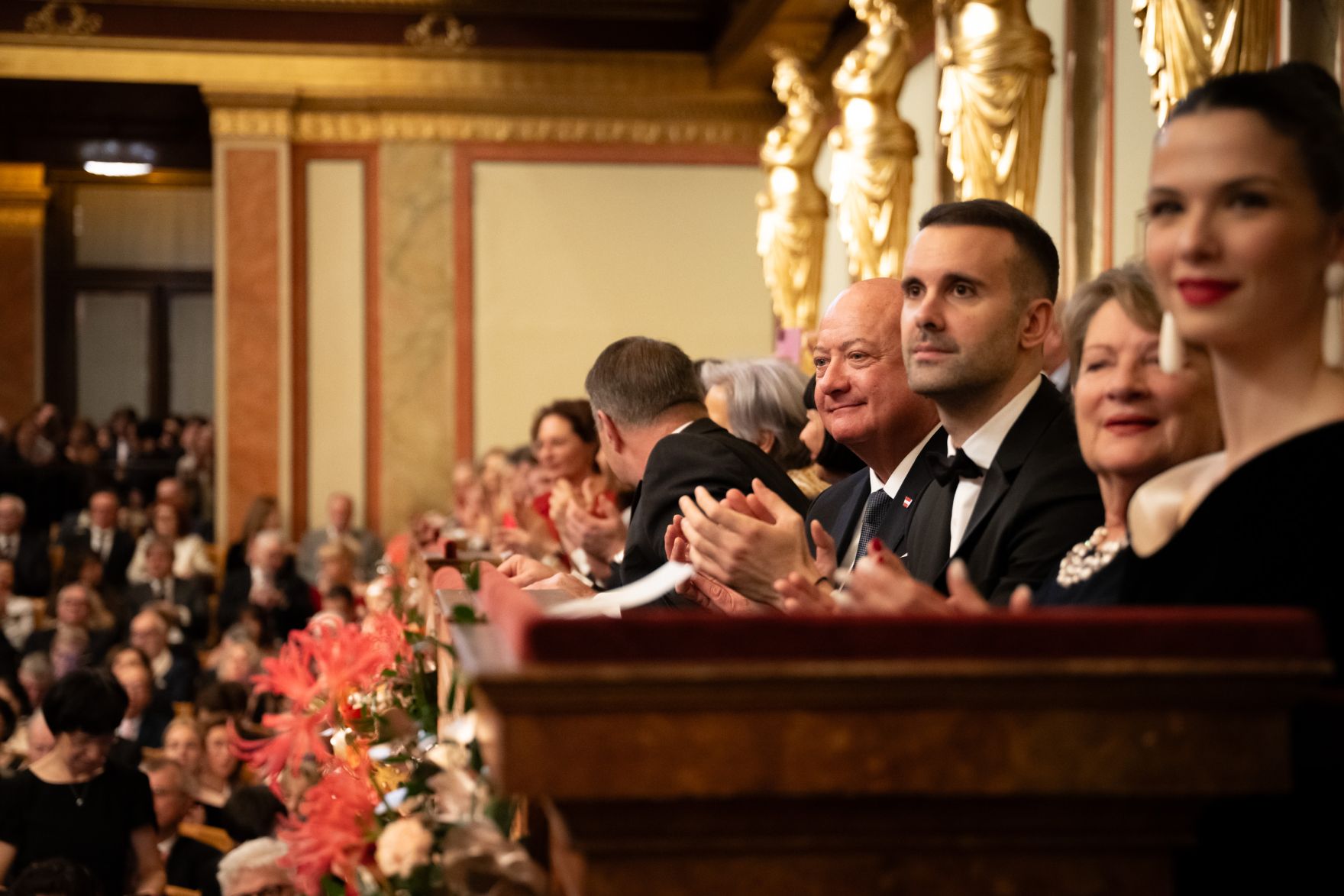 Am 1. J&auml;nner 2026 besuchte Bundeskanzler Christian Stocker das Neujahrskonzert mit dem Premierminister von Montenegro, Milojko Spajic.