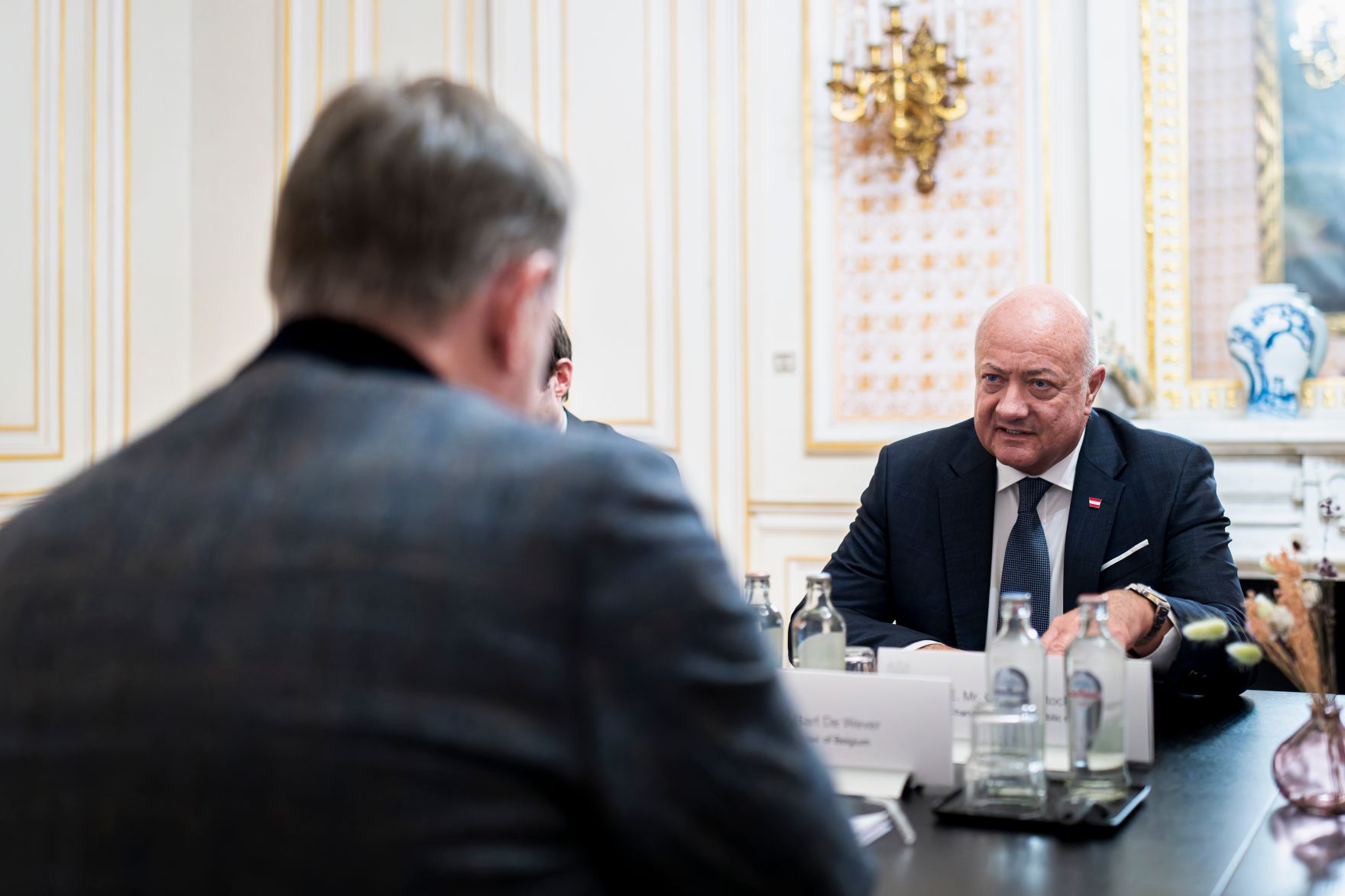 Am 22. J&auml;nner 2026 reiste Bundeskanzler Christian Stocker (l.) nach Br&uuml;ssel und nahm am EU-Sondergipfel teil. Im Bild bei einem Arbeitsgespr&auml;ch mit dem Premierminister von Belgien, Bart De Wever (r.).