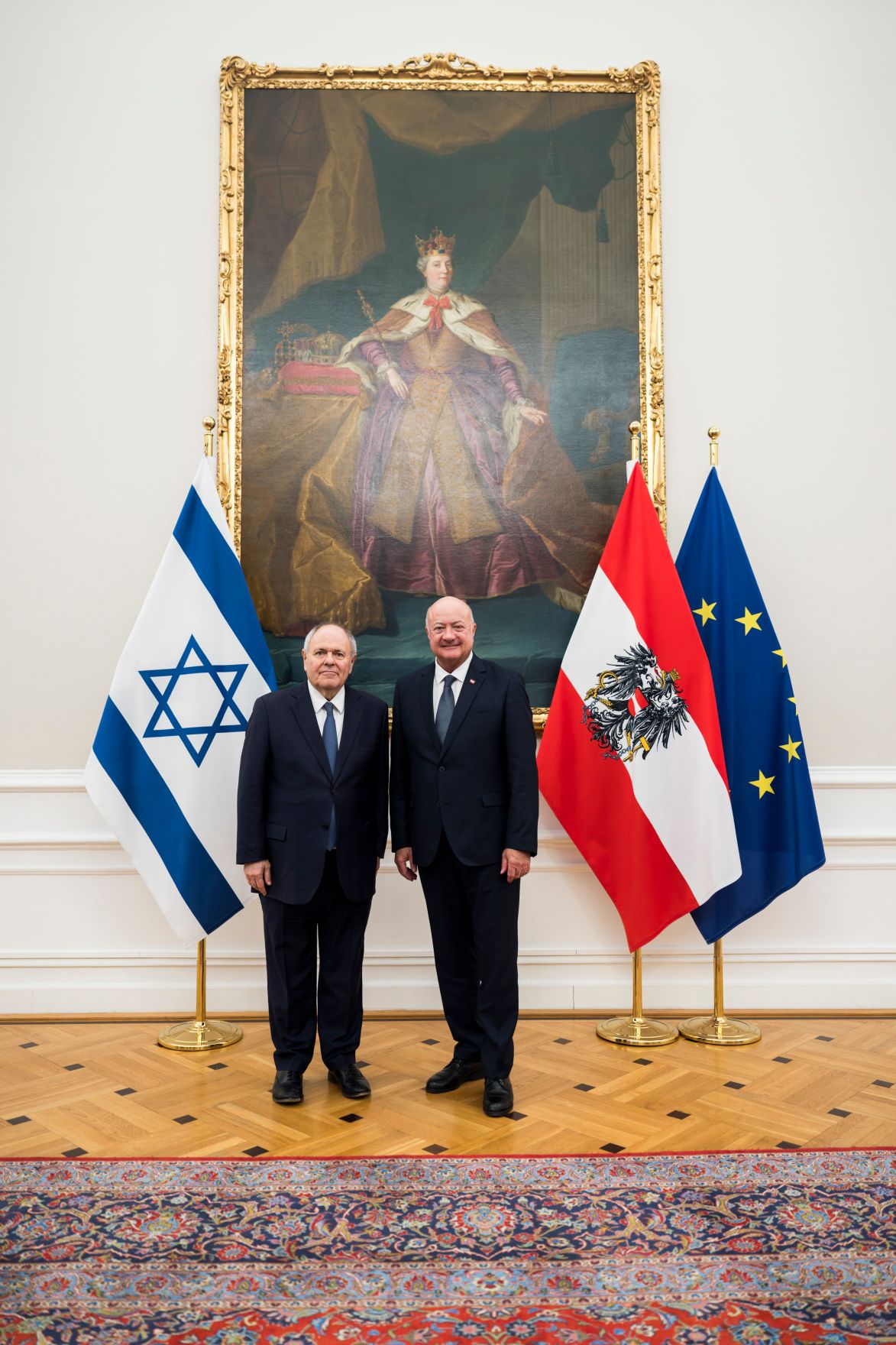 Am 26. J&auml;nner 2026 empfing Bundeskanzler Christian Stocker (r.) den Vorstandsvorsitzenden von Yad Vashem, Dani Dayan (l.) zu einem Arbeitsgespr&auml;ch im Bundeskanzleramt.