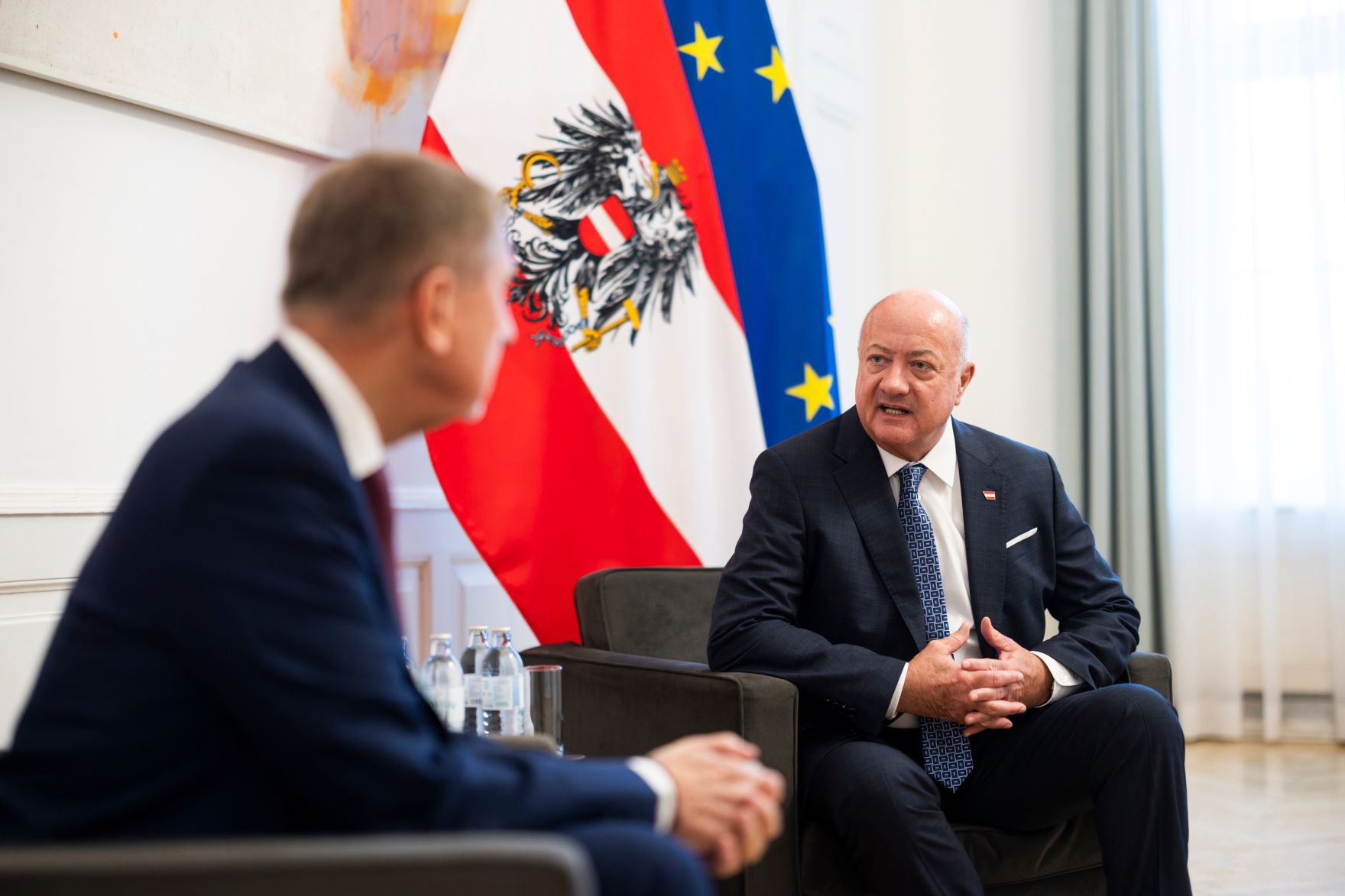 Am 10. Februar 2026 empfing Bundeskanzler Christian Stocker (r.) den Ministerpr&auml;sident der Tschechischen Republik Andrej Babis (l.), zu einem Arbeitsgespr&auml;ch im Bundeskanzleramt.