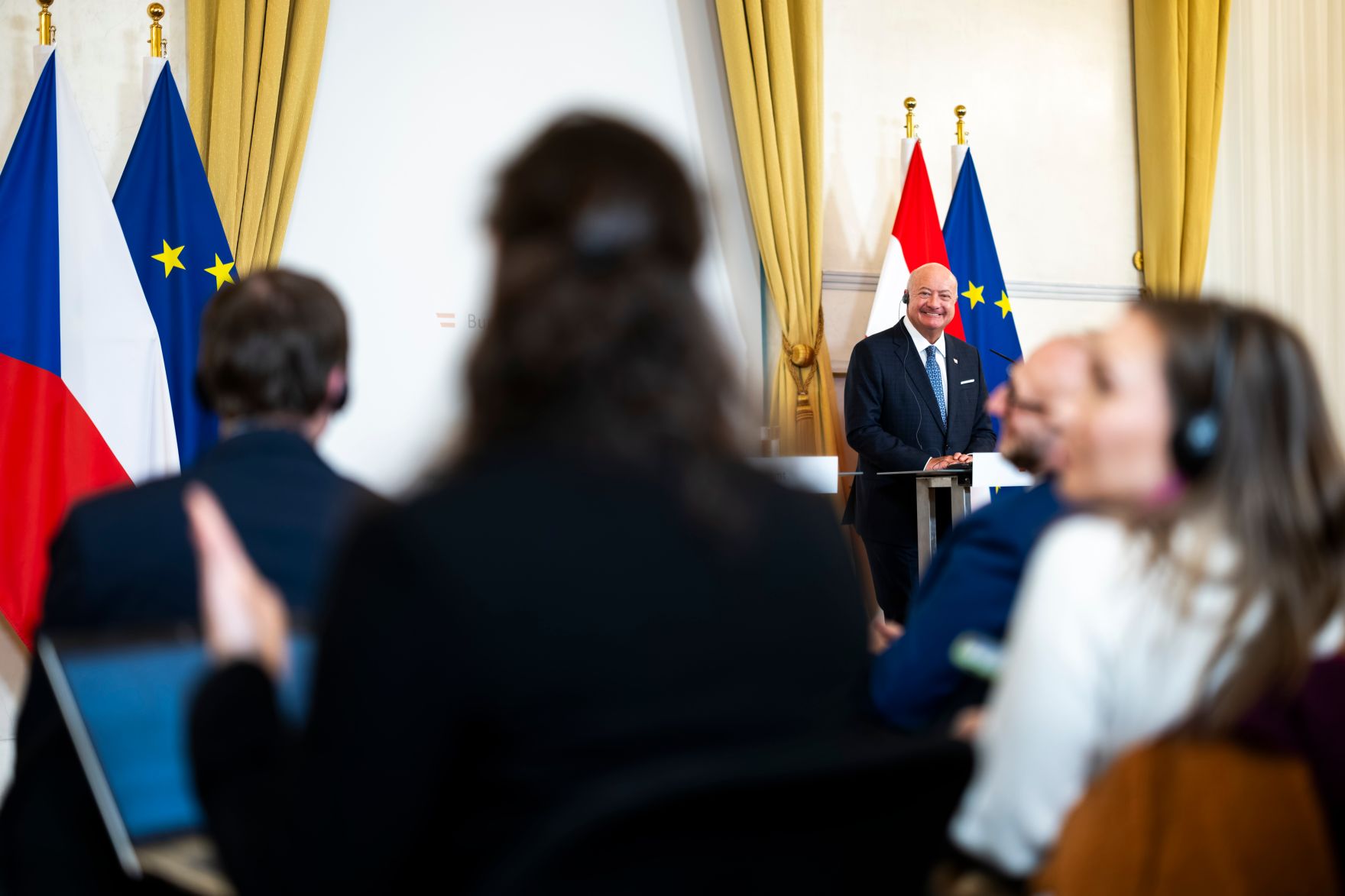 Am 10. Februar 2026 empfing Bundeskanzler Christian Stocker den Ministerpr&auml;sident der Tschechischen Republik Andrej Babis zu einem Arbeitsgespr&auml;ch im Bundeskanzleramt. Im Bild bei der gemeinsamen Pressekonferenz.