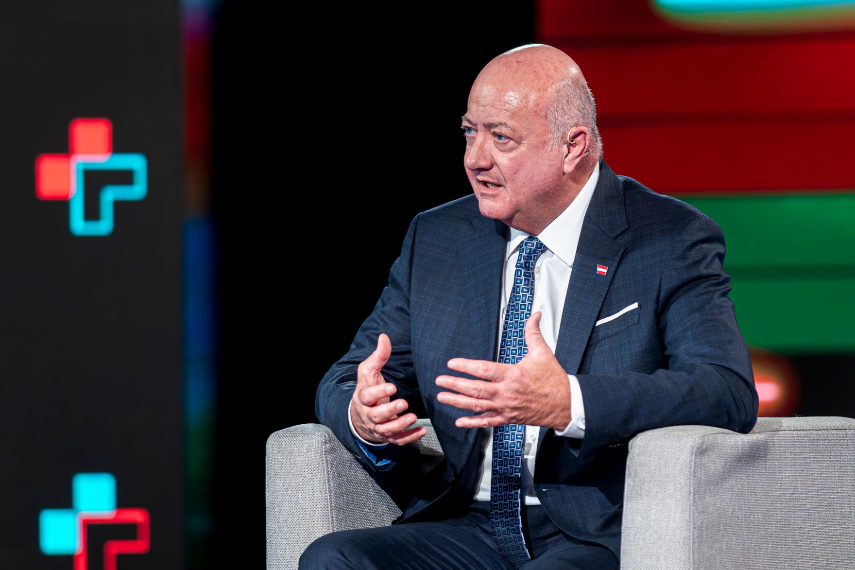 Am 10. Februar 2026 nahm Bundeskanzler Christian Stocker (im Bild) am Pro und Contra Spezial bei Puls24 teil.