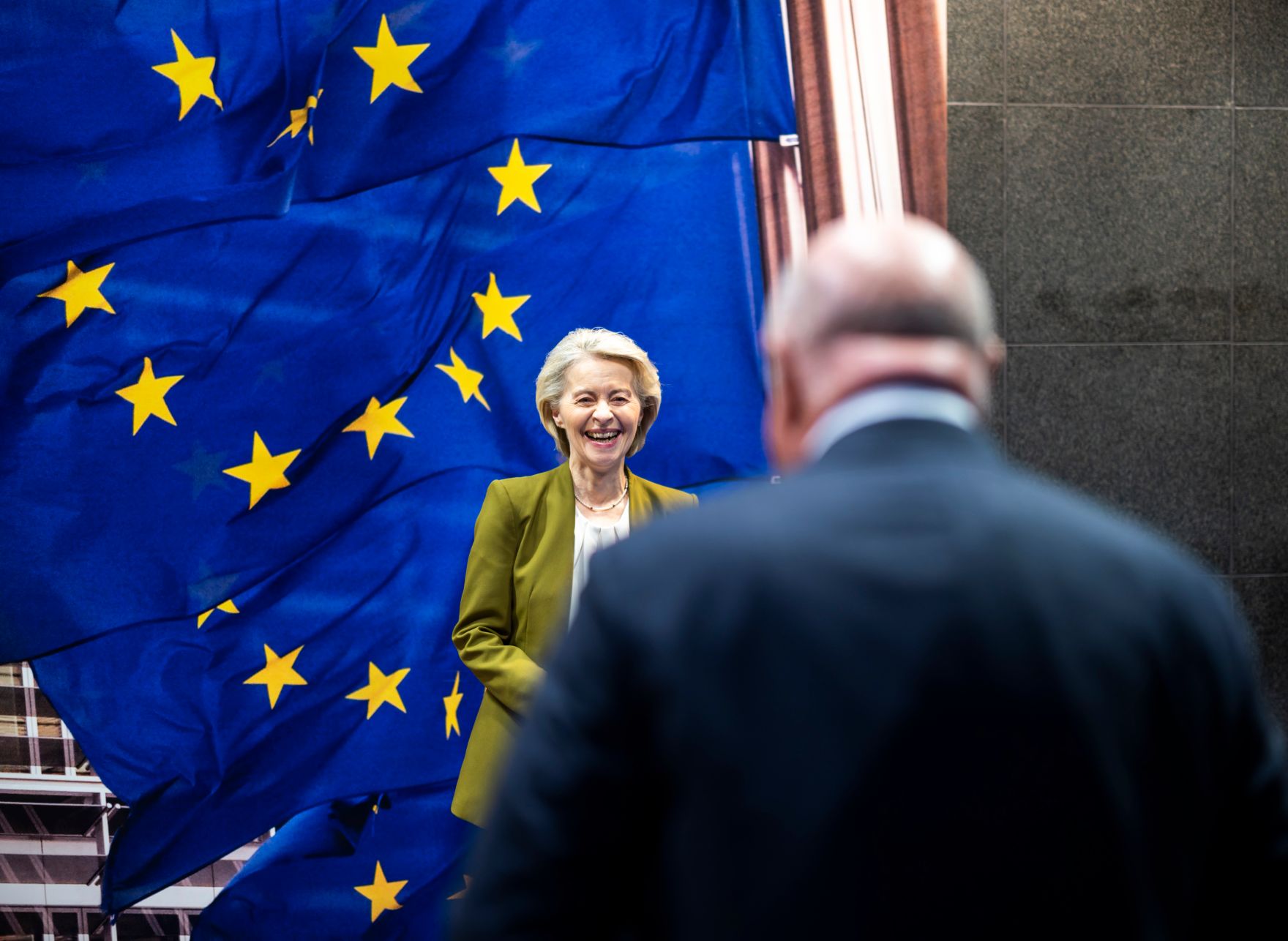 Am 11. Februar 2026 nahm Bundeskanzler Christian Stocker (r.) am &bdquo;European Industry Summit 2026&ldquo; in Antwerpen teil. Im Bild mit der Pr&auml;sidentin der Europ&auml;ischen Kommission Ursula von der Leyen (l.).