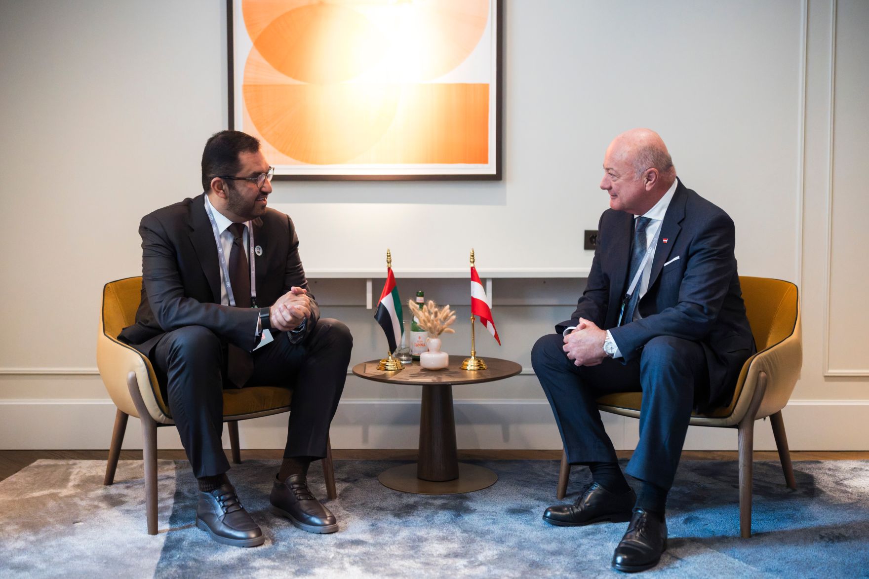 Am 13. Februar 2026 nahm Bundeskanzler Christian Stocker (r.) an der M&uuml;nchner Sicherheitskonferenz teil. Im Bild mit dem Minister f&uuml;r Industrie und Fortschrittstechnologien der Vereinigten Arabischen Emirate Sultan Ahmed Al Jaber (l.).