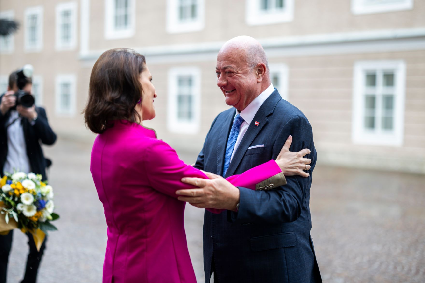 Am 12. M&auml;rz 2026 traf Bundeskanzler Christian Stocker (r.) im Rahmen seines Bundesl&auml;ndertages die Landeshauptfrau von Salzburg Karoline Edtstadler (l.).