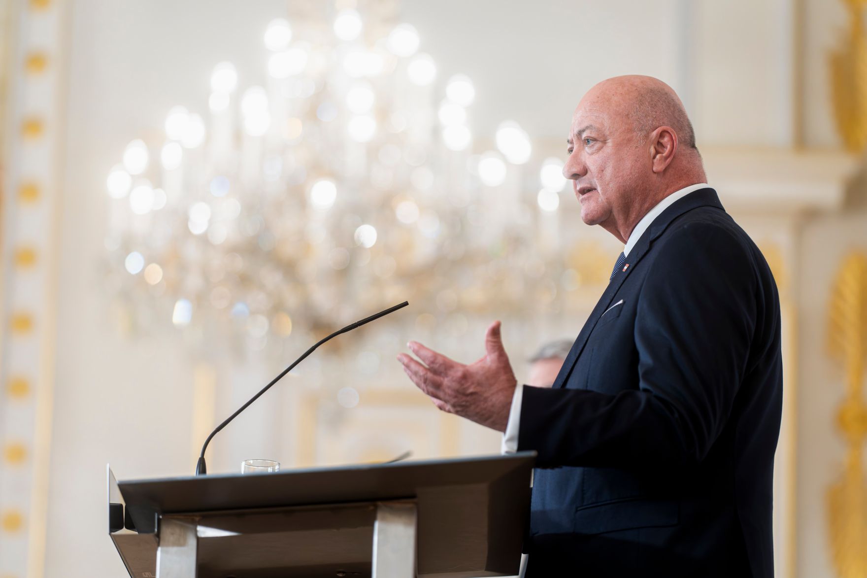 Am 8. April 2026 gab Bundeskanzler Christian Stocker (im Bild) gemeinsam mit Regierungsberater f&uuml;r nationale Sicherheit und Krisenvorsorge Peter Vorhofer ein Pressestatement zur Einrichtung eines Koordinationsgremiums.